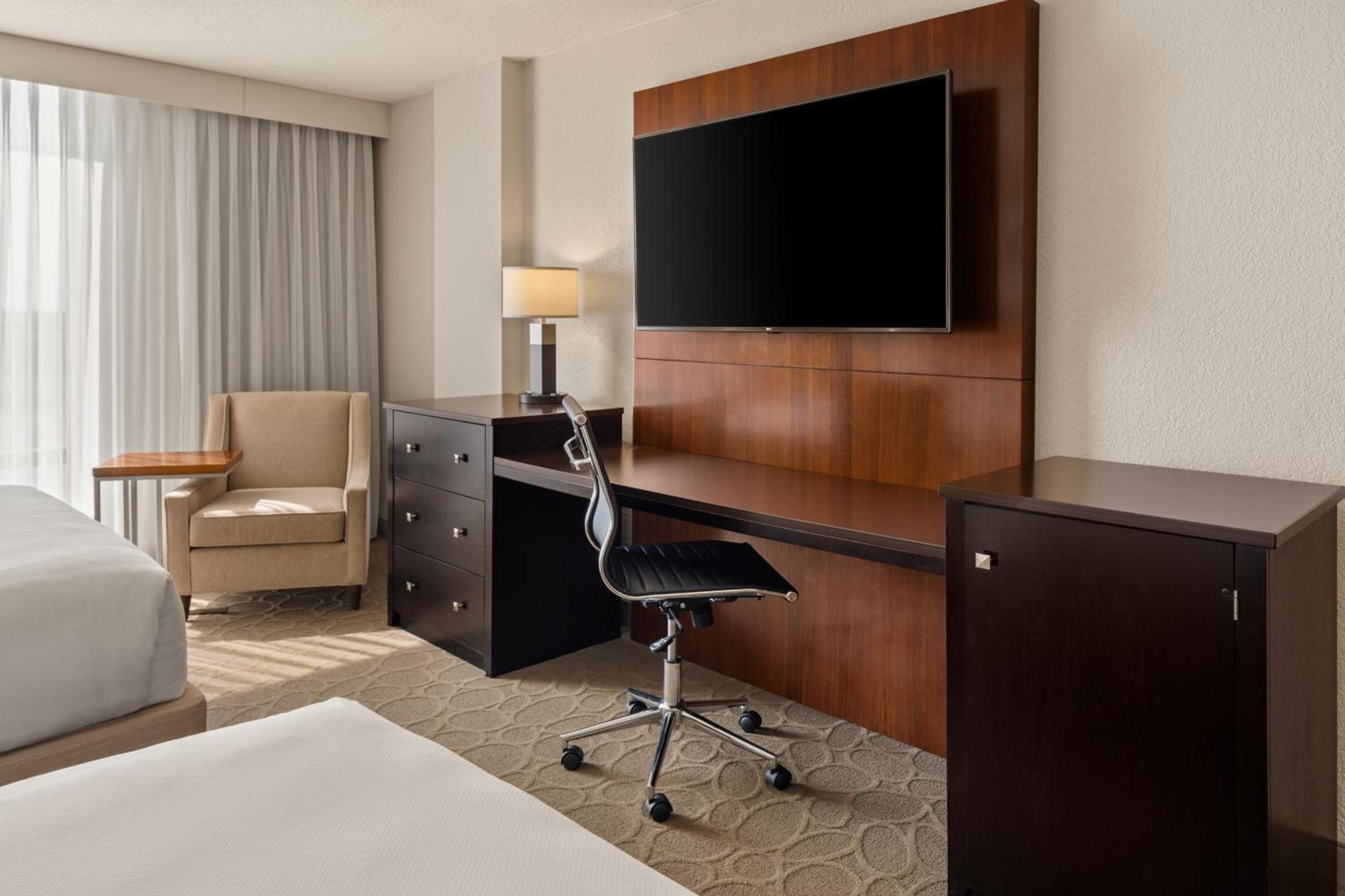 Double Queen Room - Photo 6