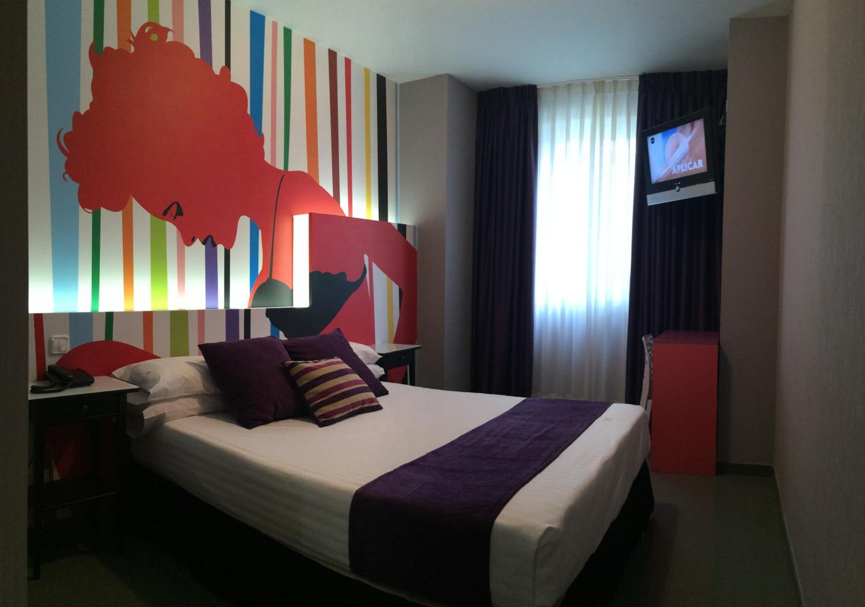 Double Room - Photo 8