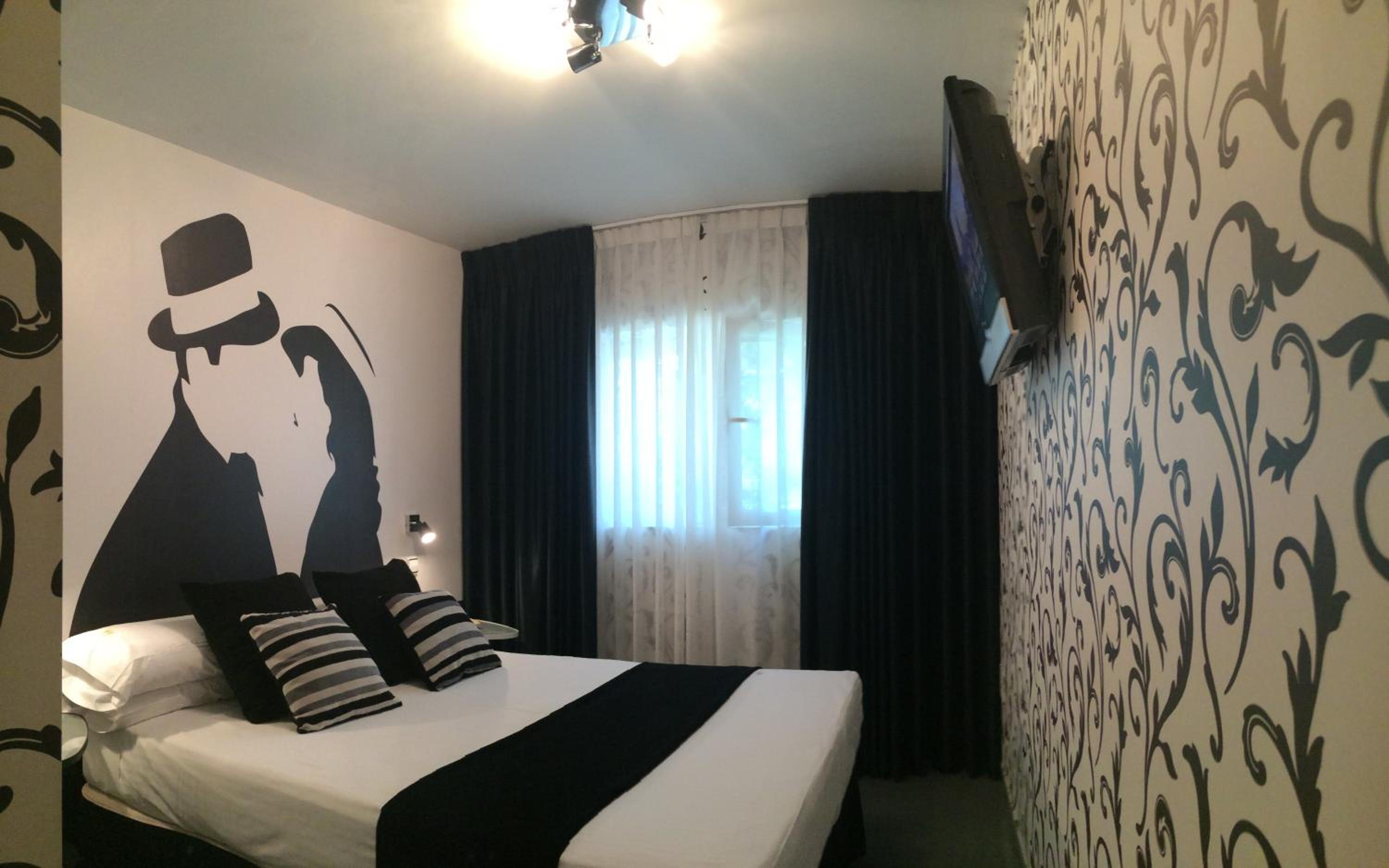 Double Room - Photo 1