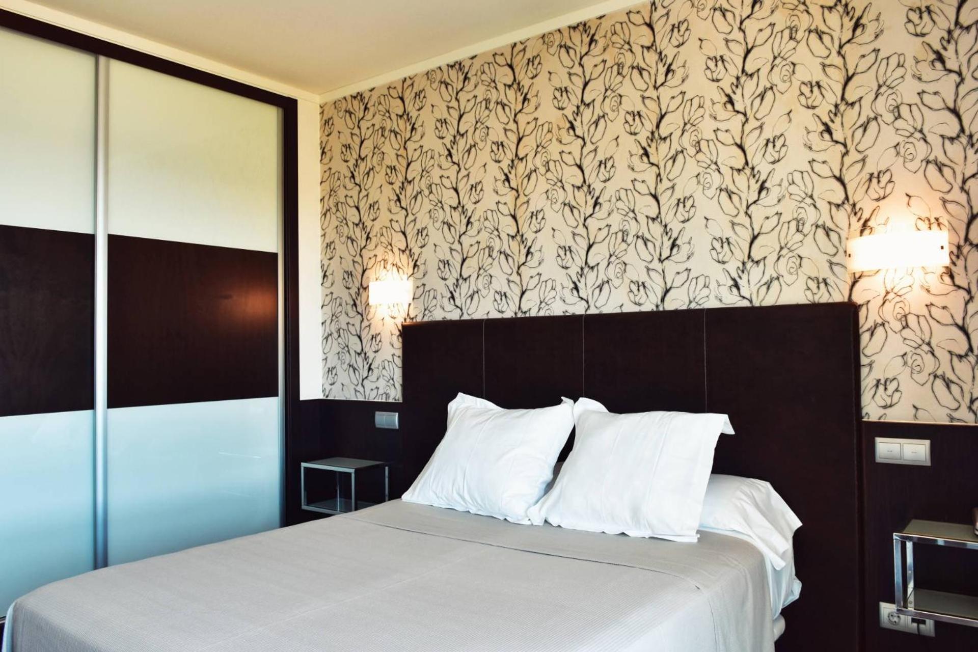 Superior Double or Twin Room with Sea View - Photo 16