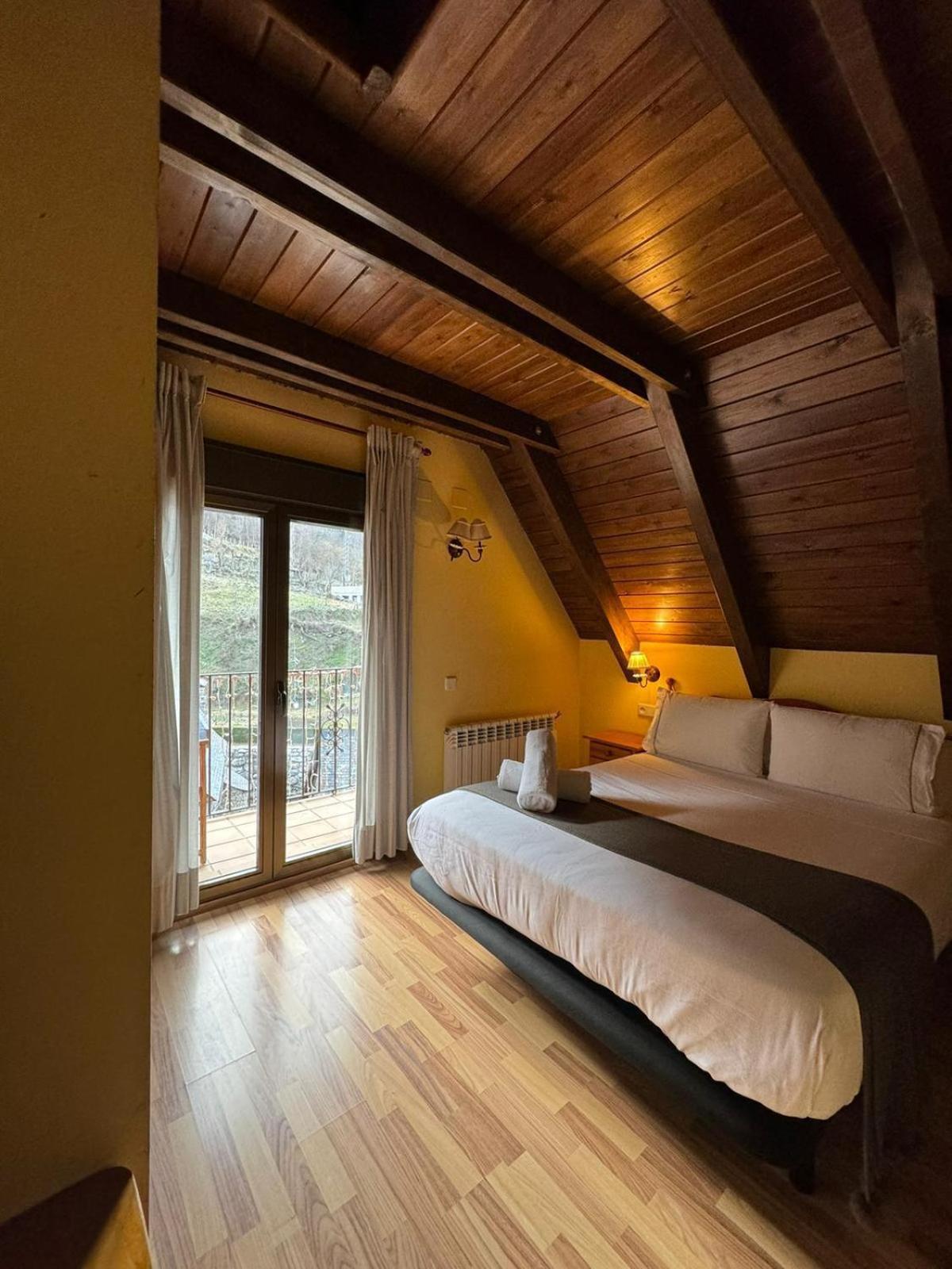 Habitación Doble o con Dos Camas