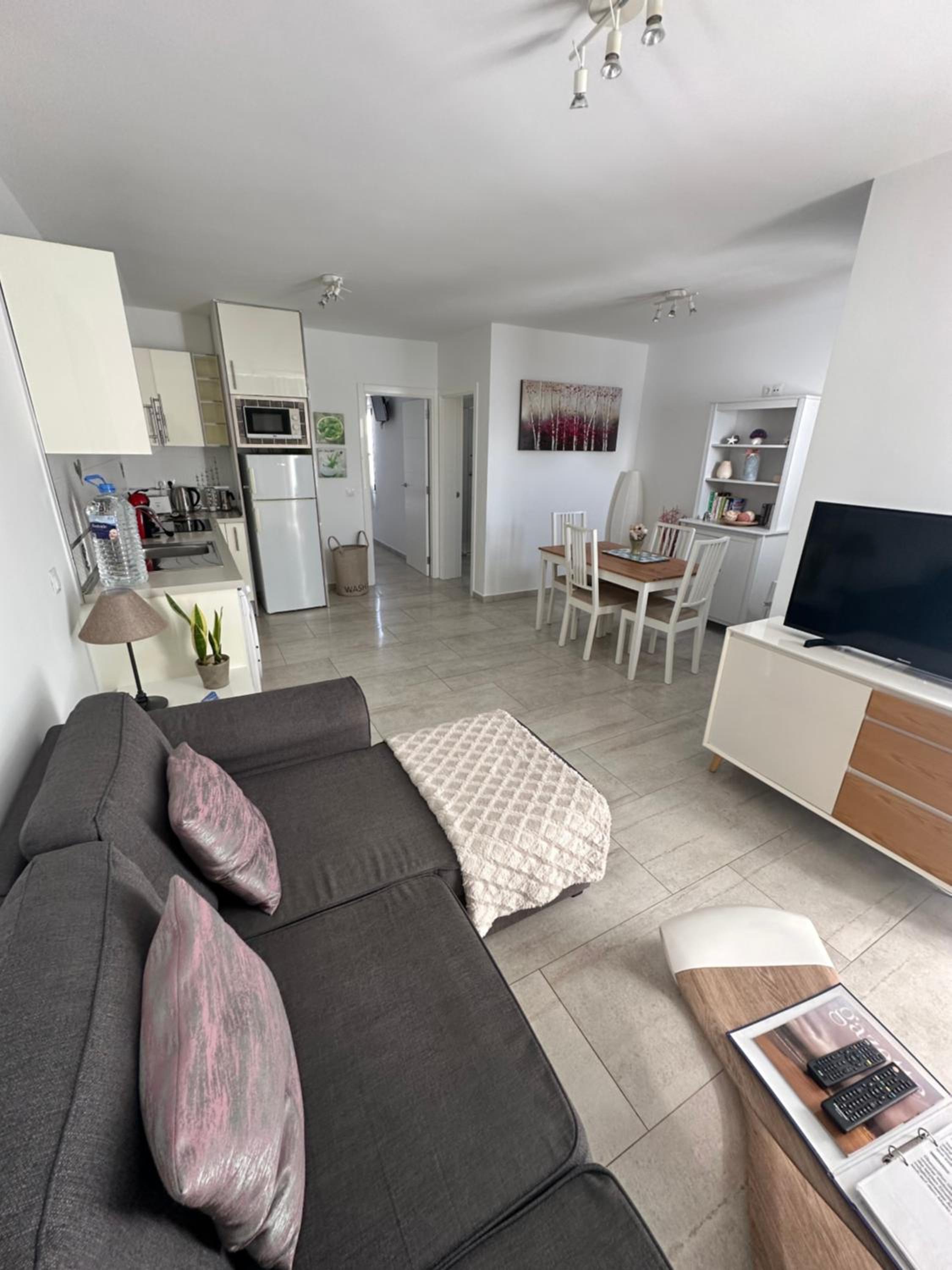 Apartamento con vista a la piscina