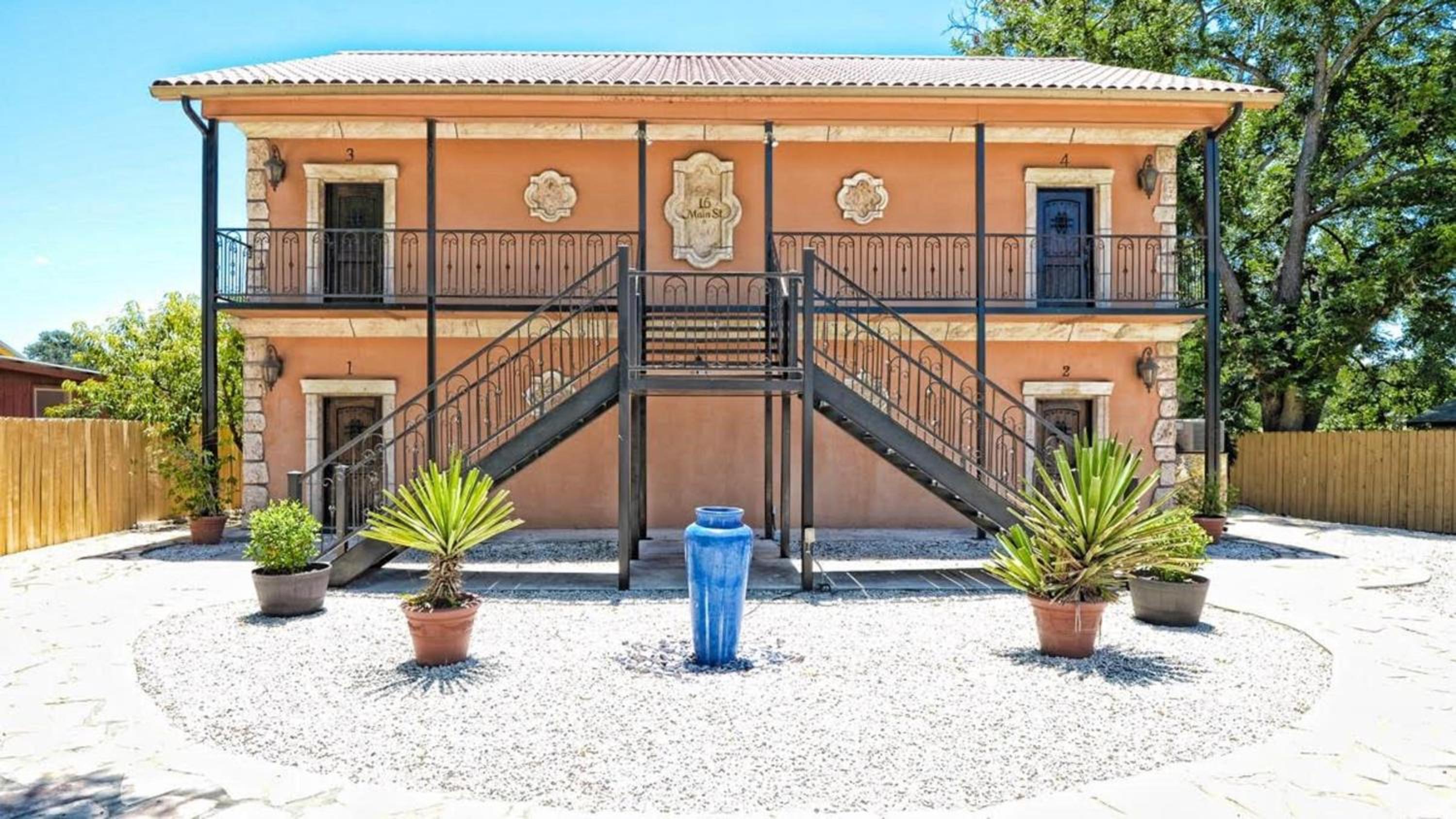 Villa 1 photo 3