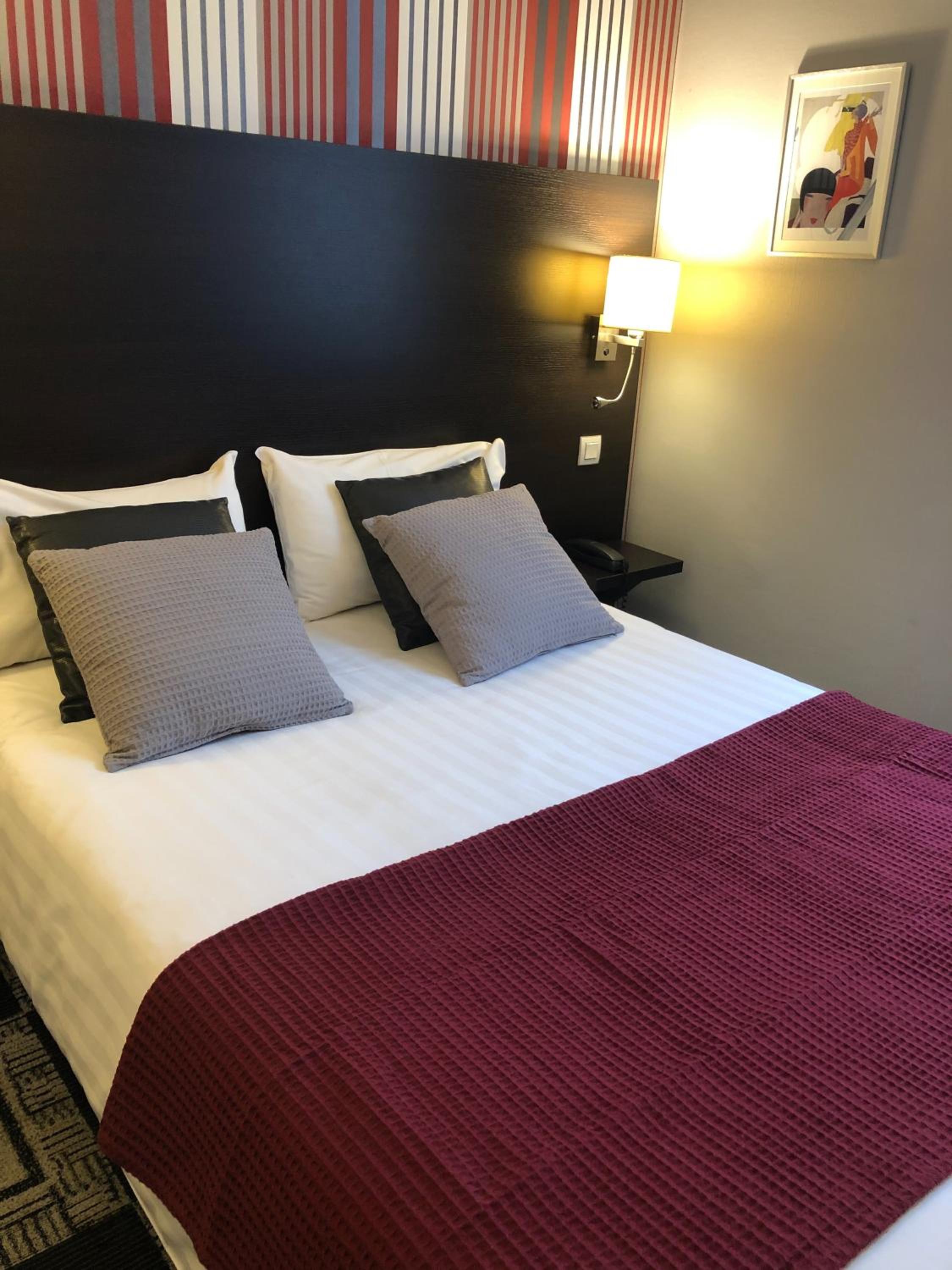 Small Double Room - Photo 2
