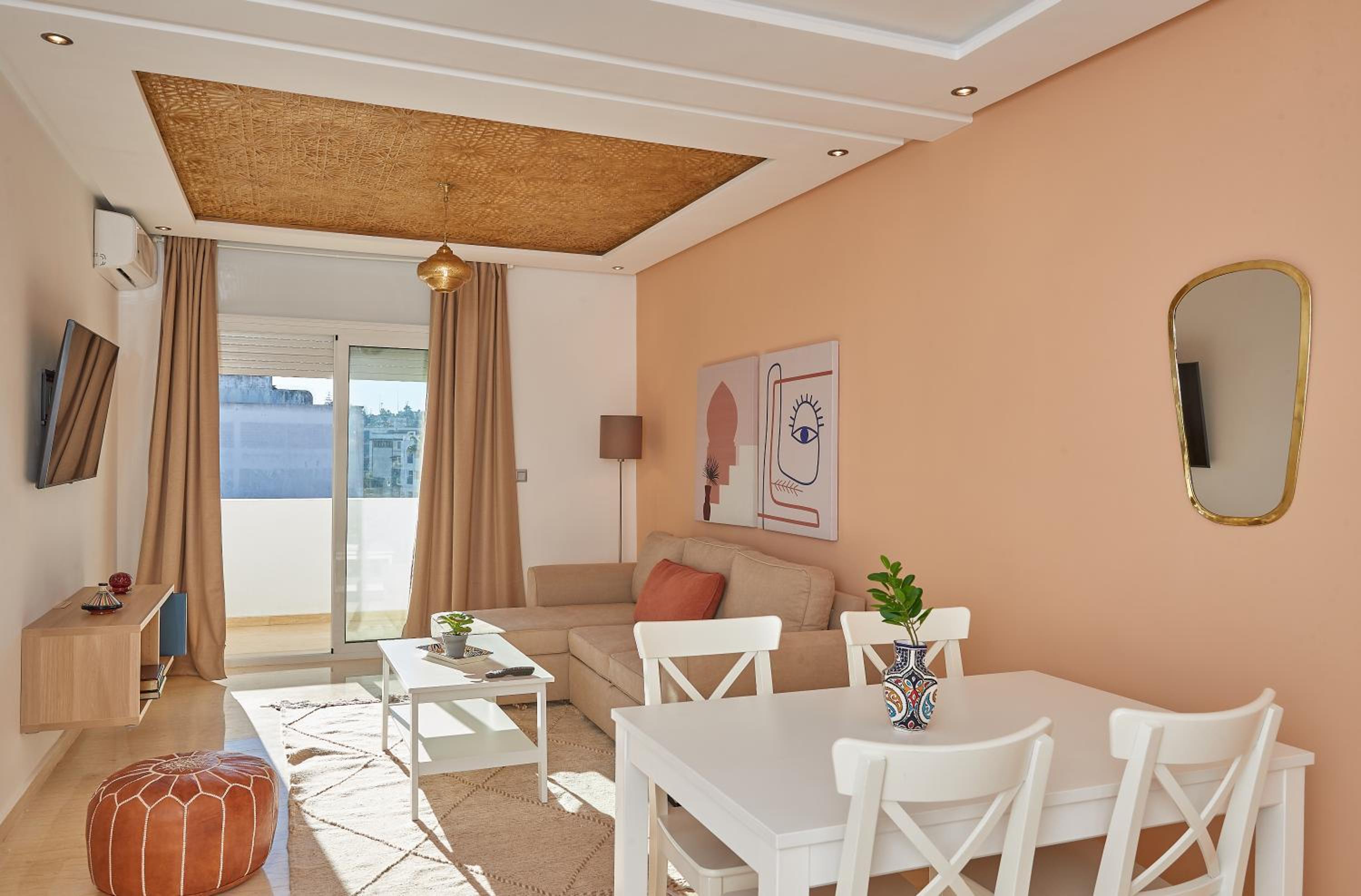 Apartment With Balcony photo 2