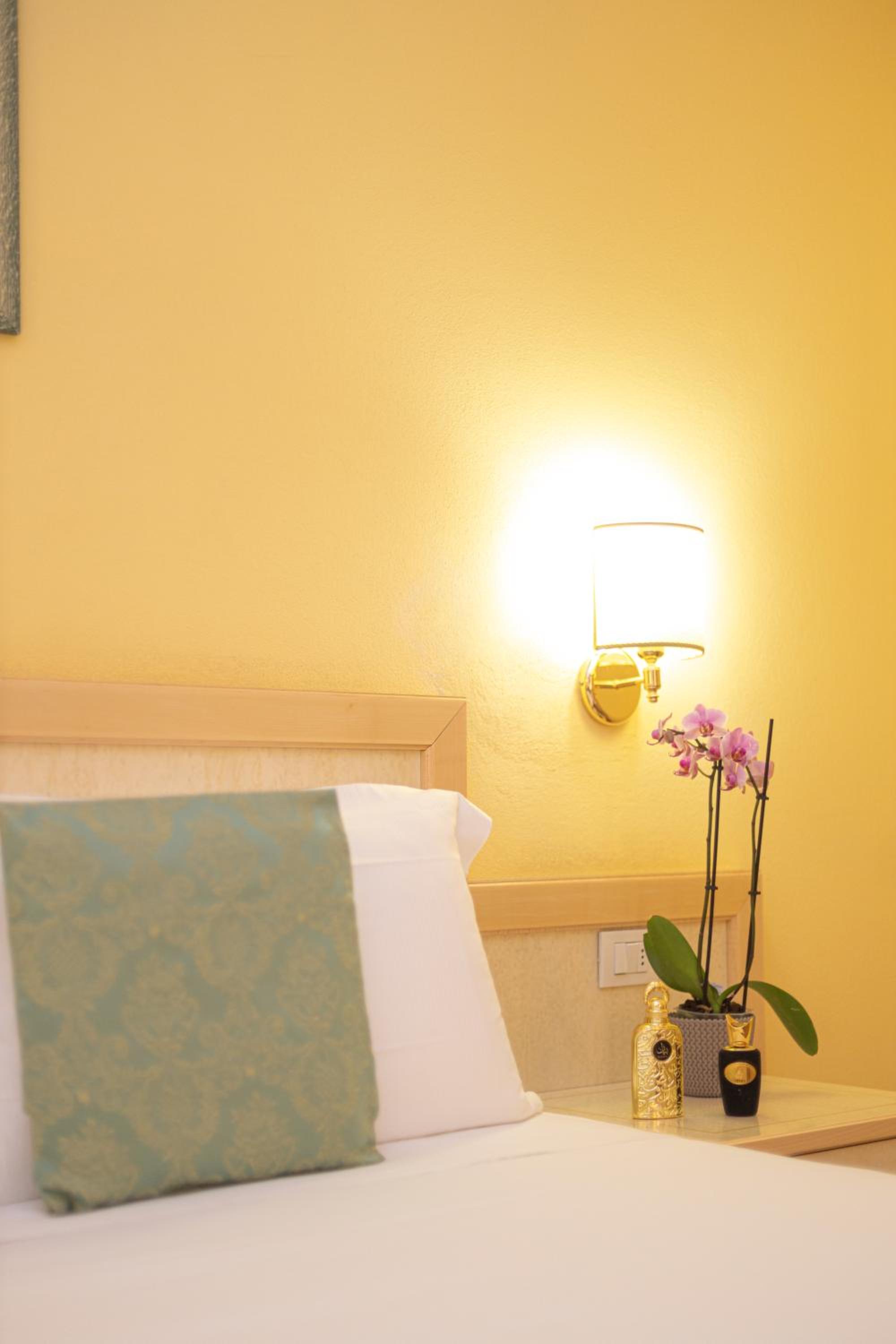 Classic Triple Room - Photo 2