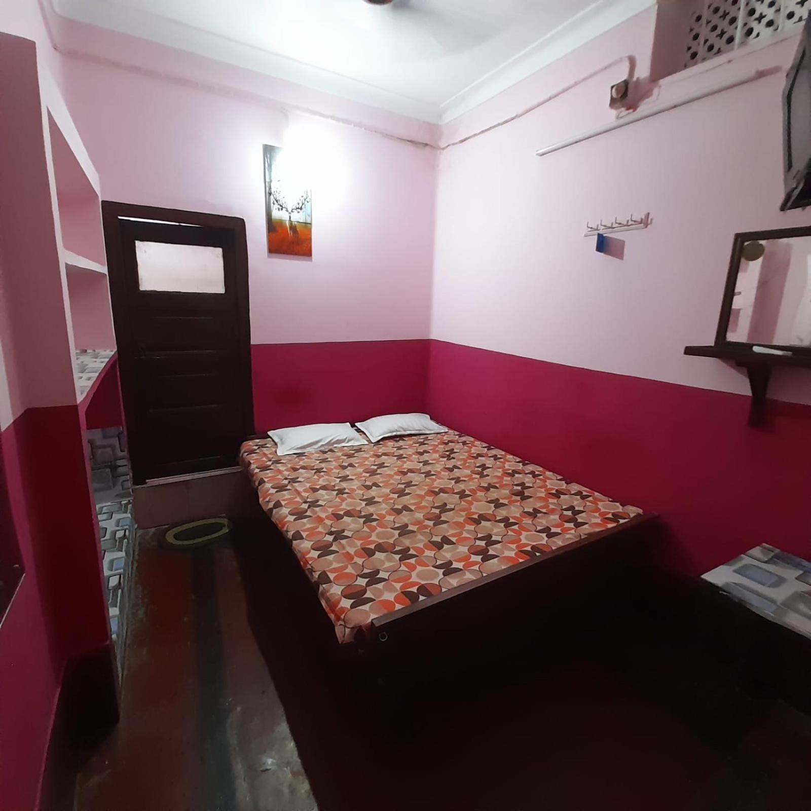 Deluxe Double Room with Bath photo 2