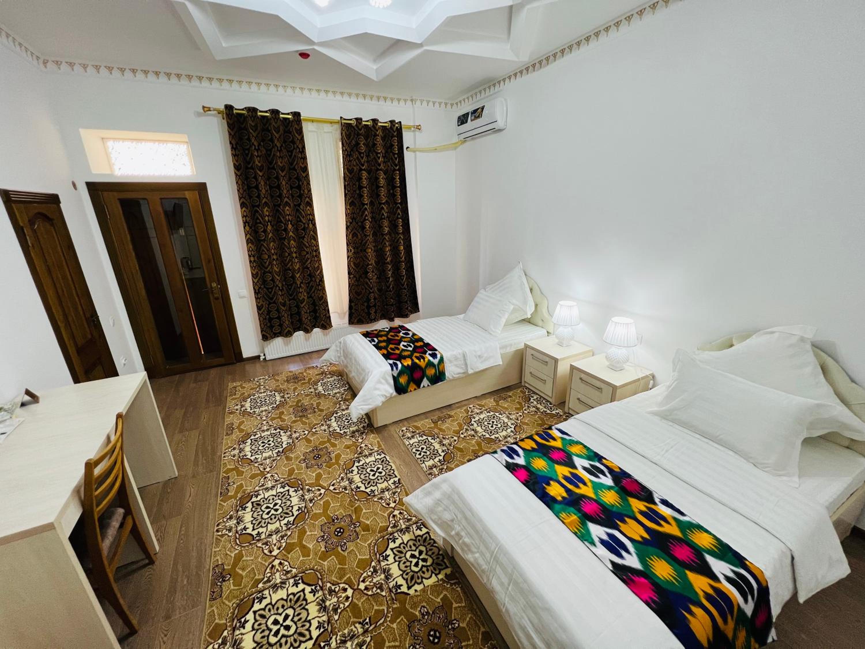 Large Twin Room photo 3