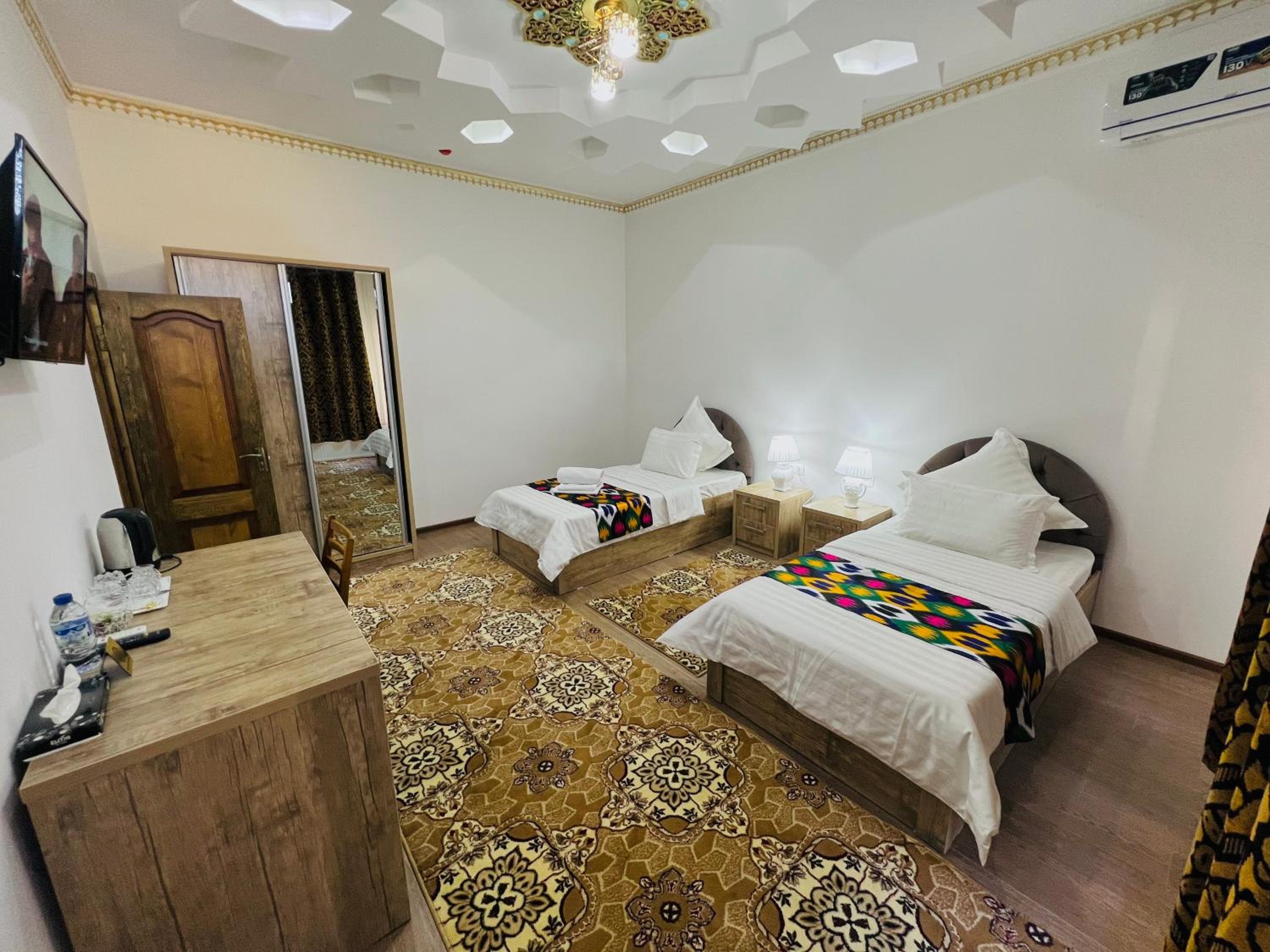 Large Twin Room photo 1