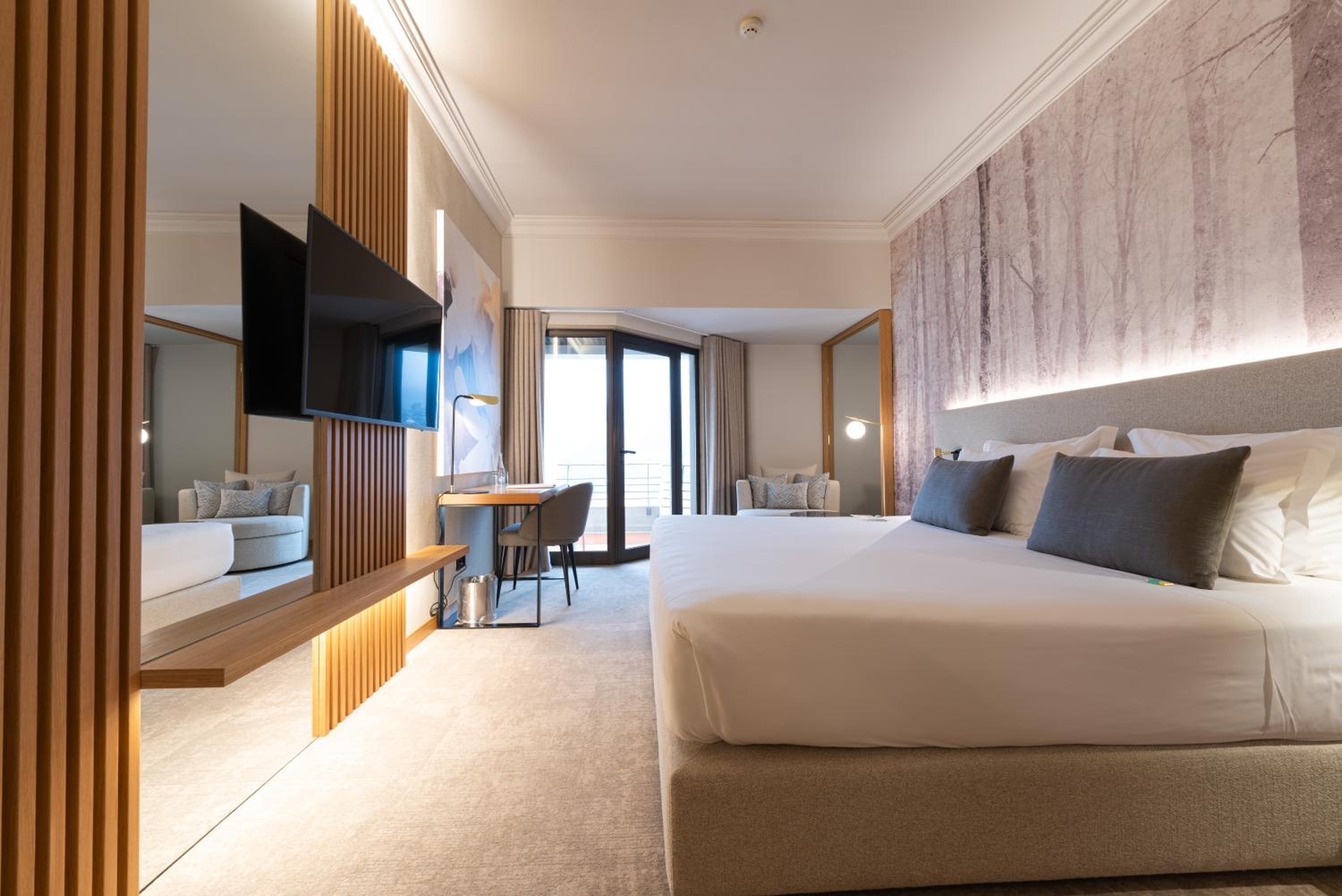 Superior Double Room - Photo 1