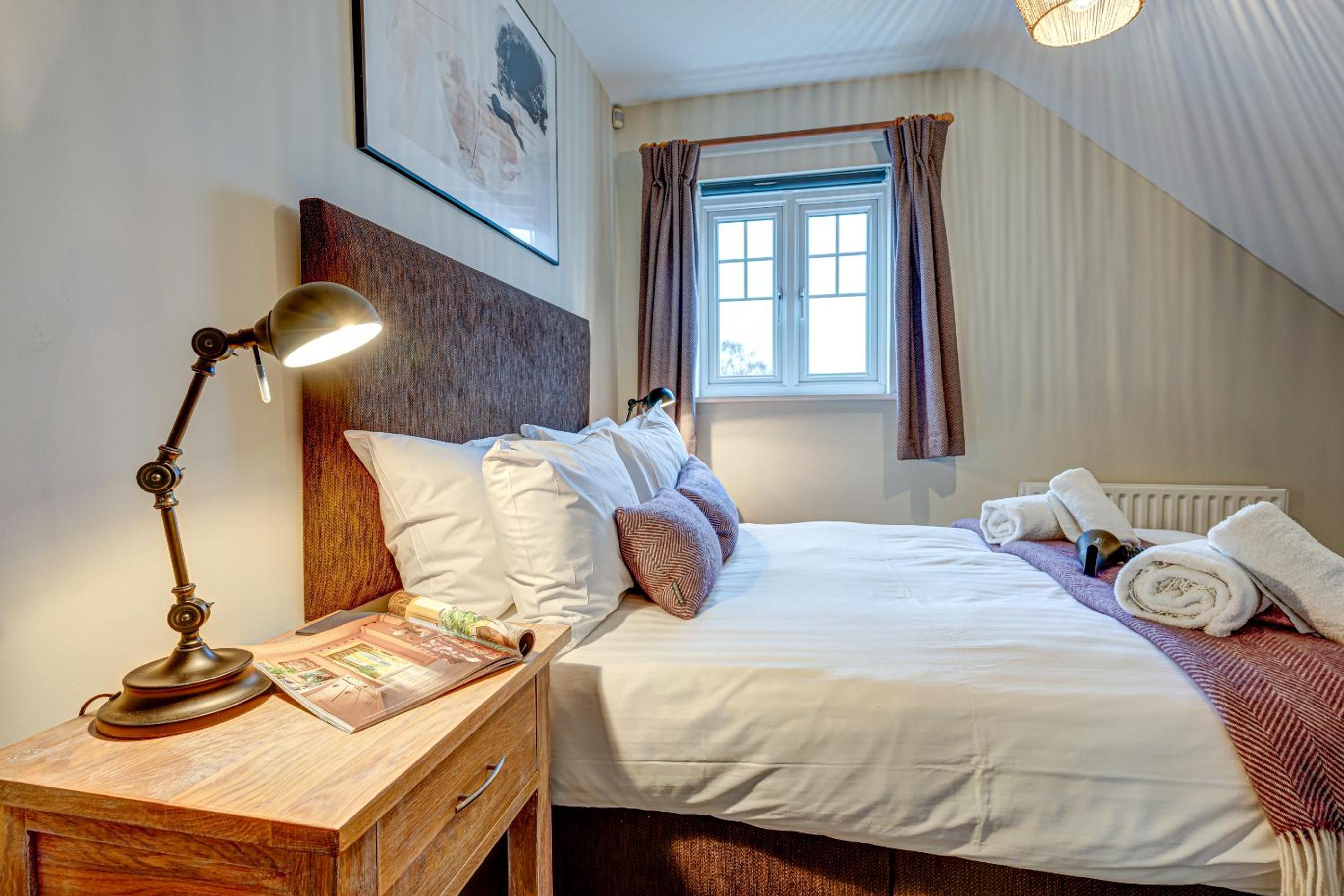 Two-Bedroom Apartment with City View