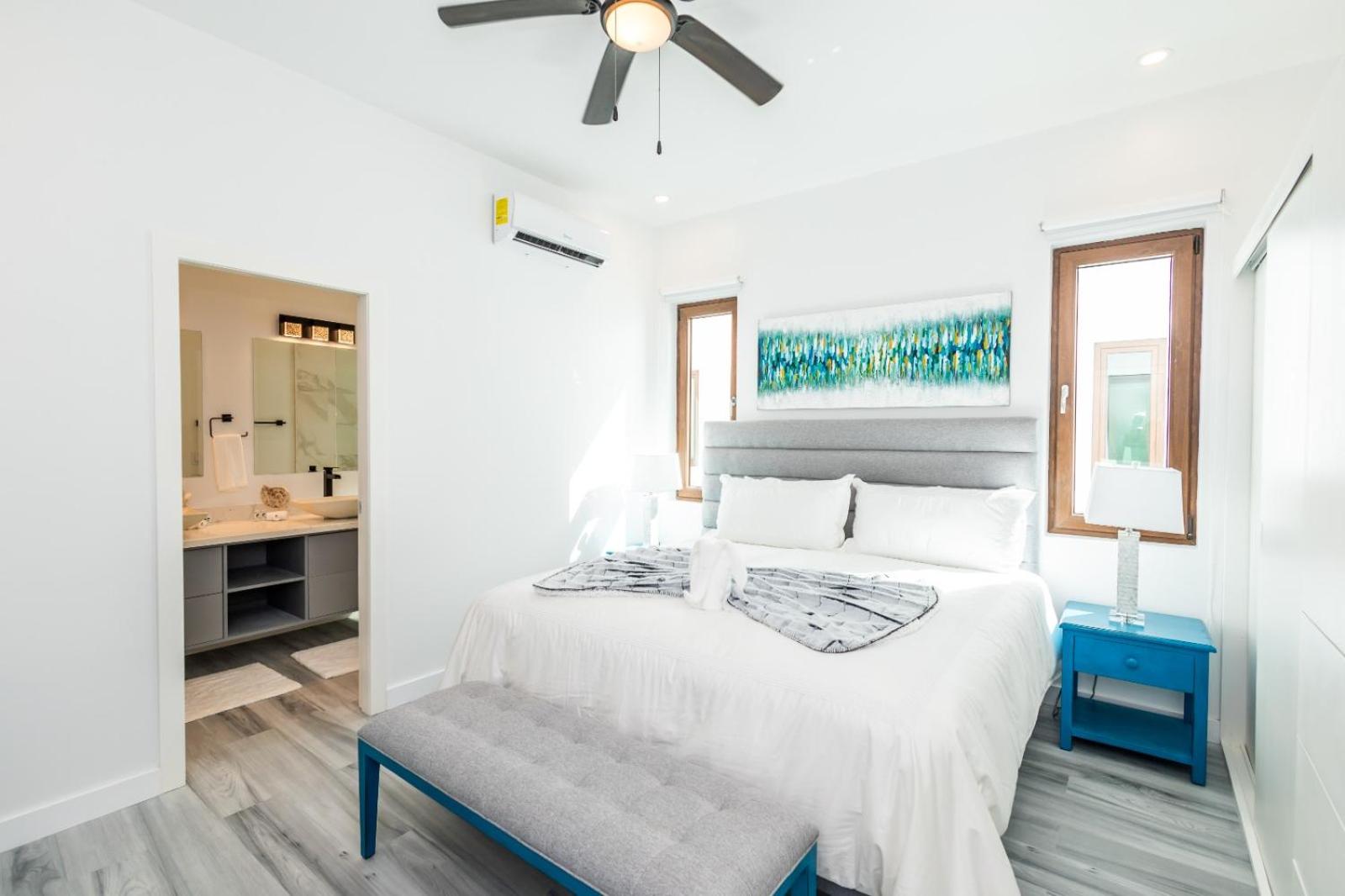 Two-Bedroom Apartment - Photo 13