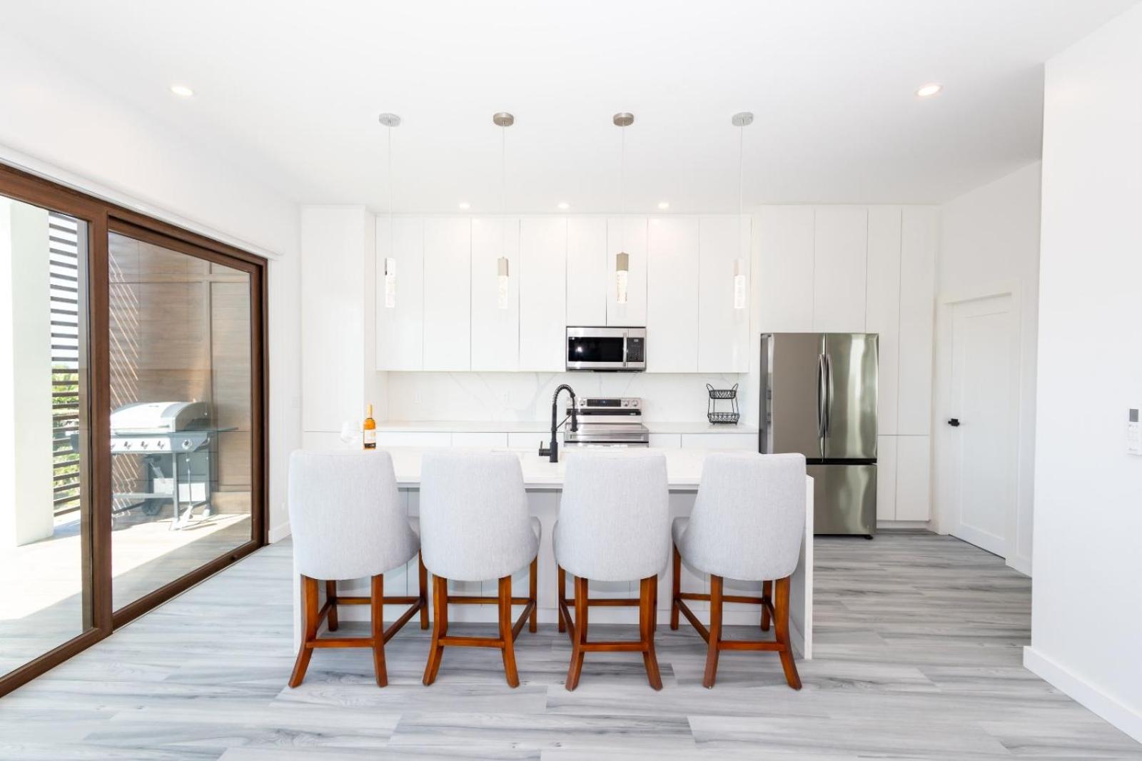 Two-Bedroom Apartment - Photo 19