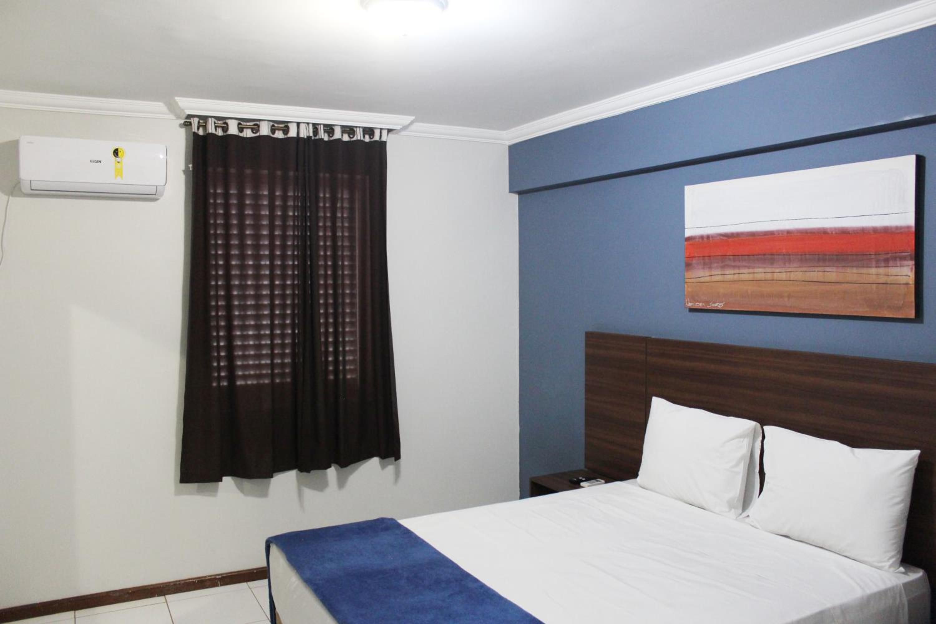 Queen Room photo 1
