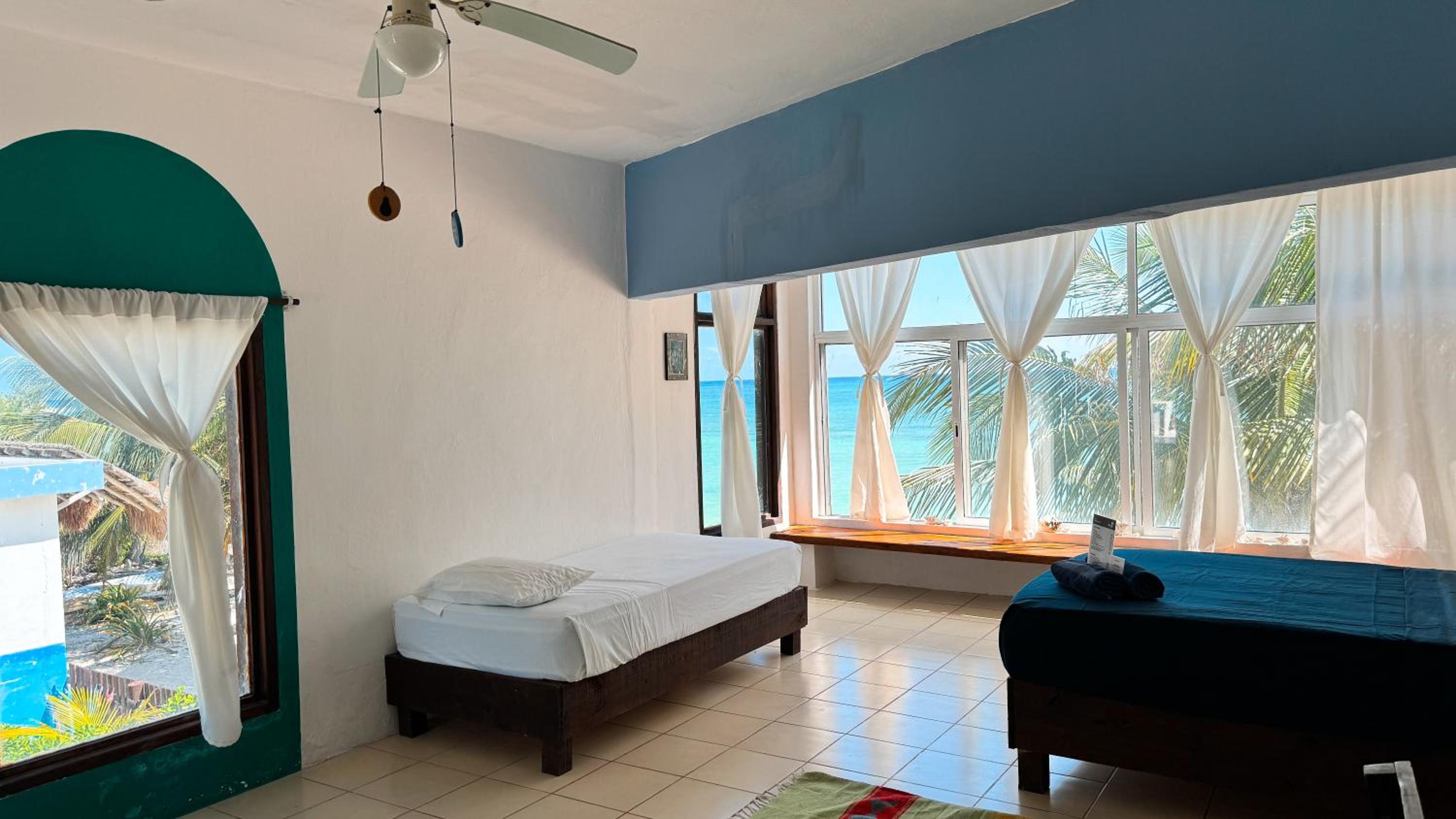 Standard Triple Room with Sea View