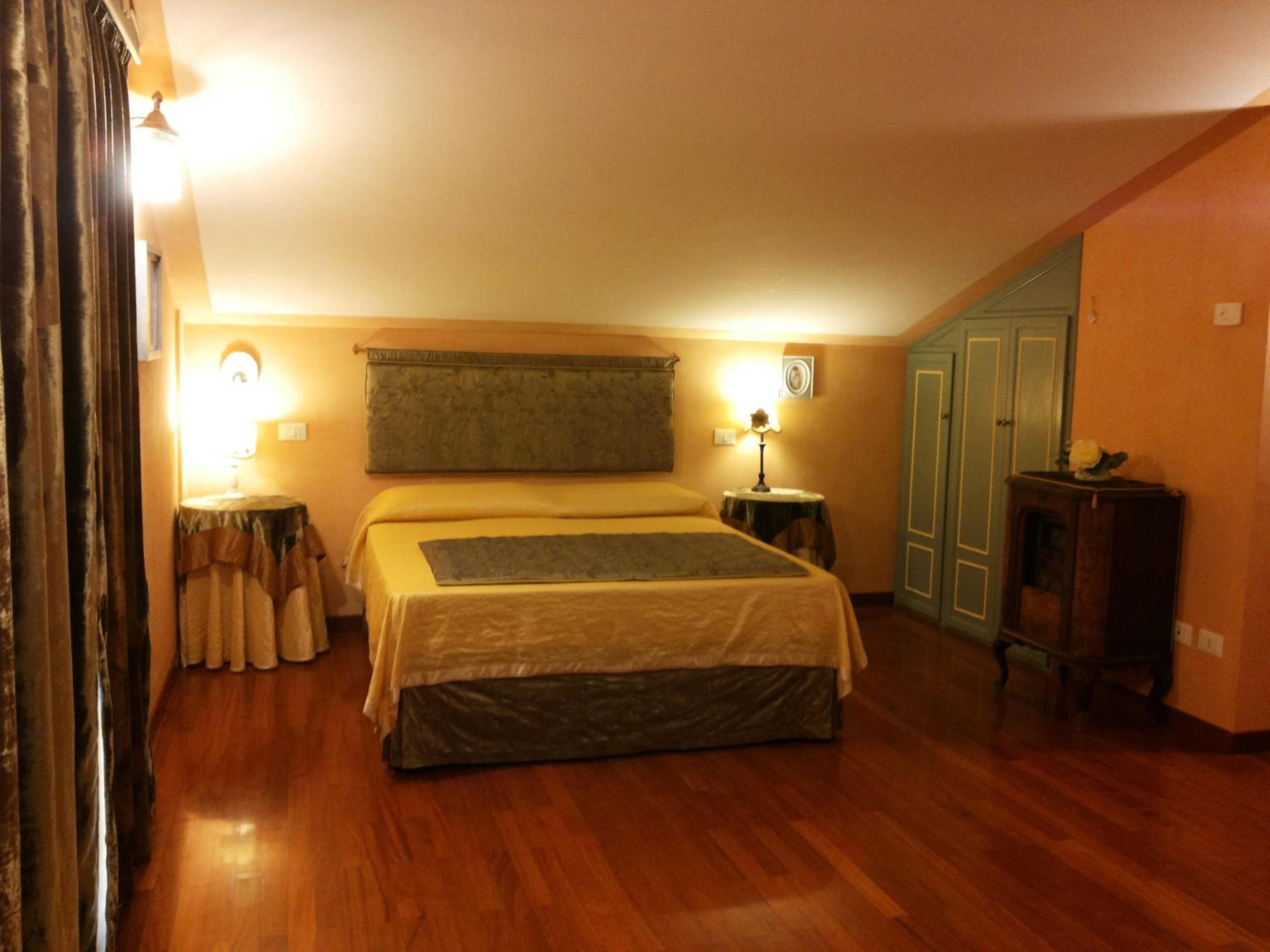 Deluxe Quadruple Room - Photo 1