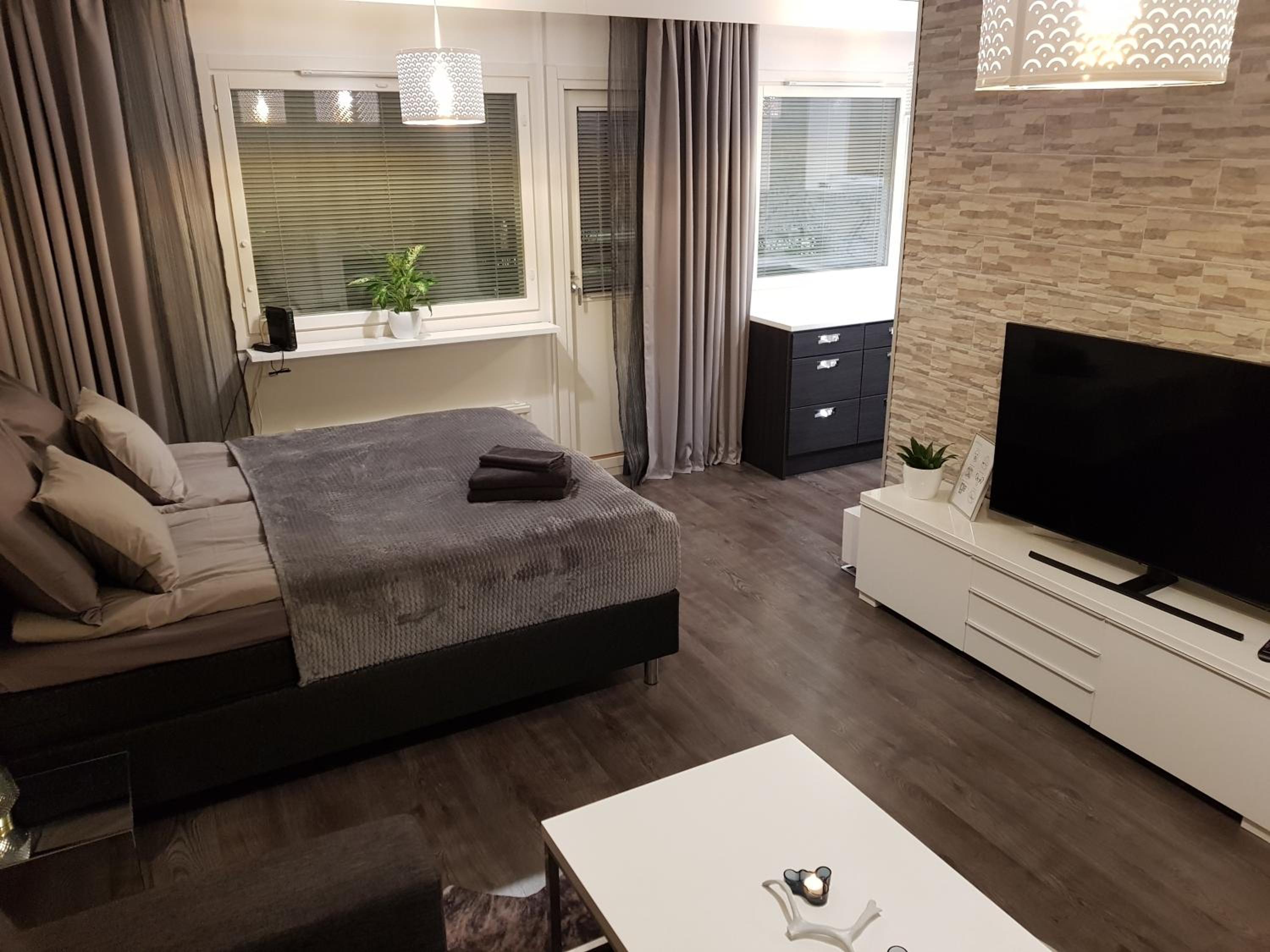 Apartment with Balcony photo 1
