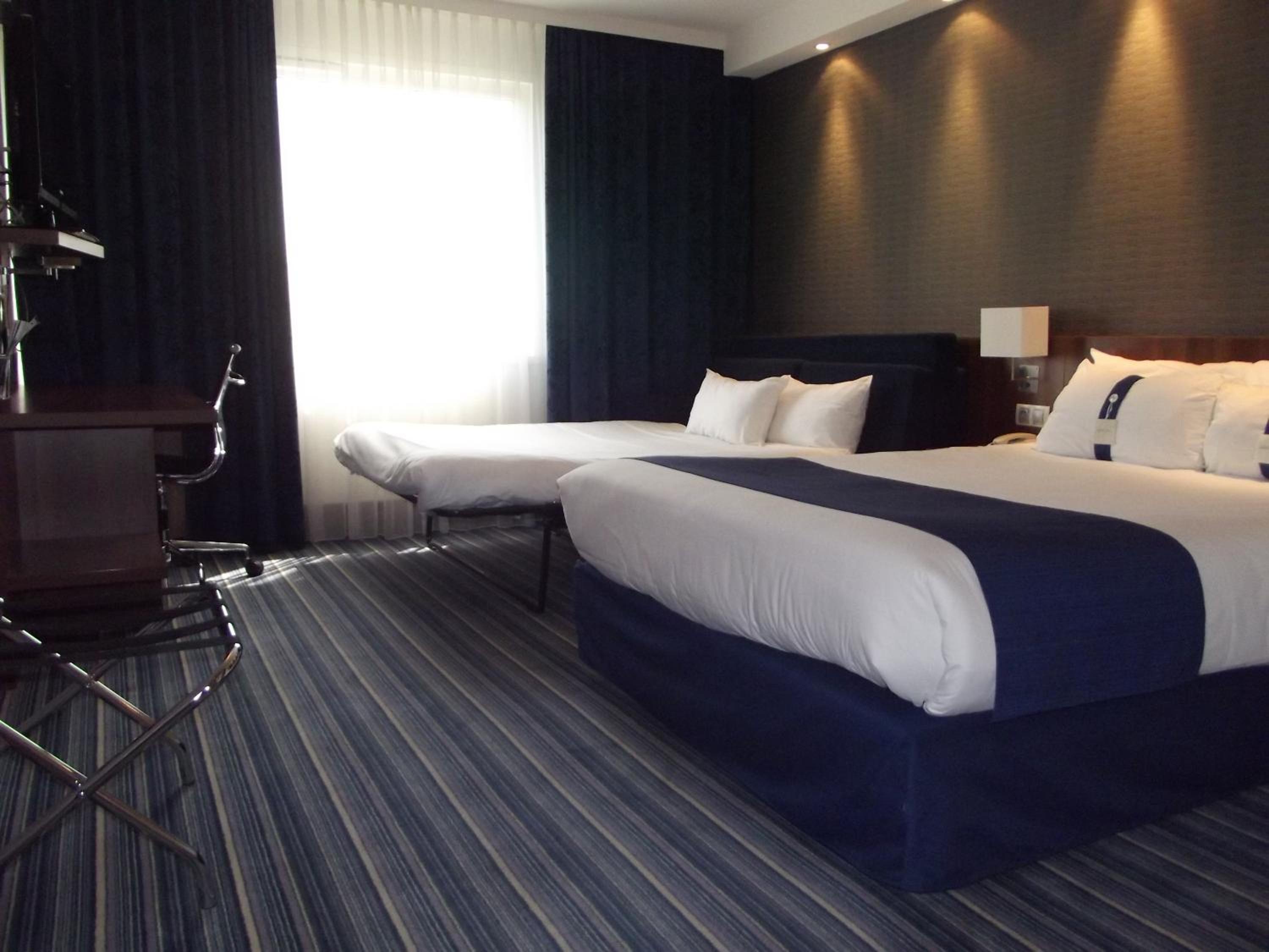 Standard Double Room with Sofa Bed and Garden View - Photo 1