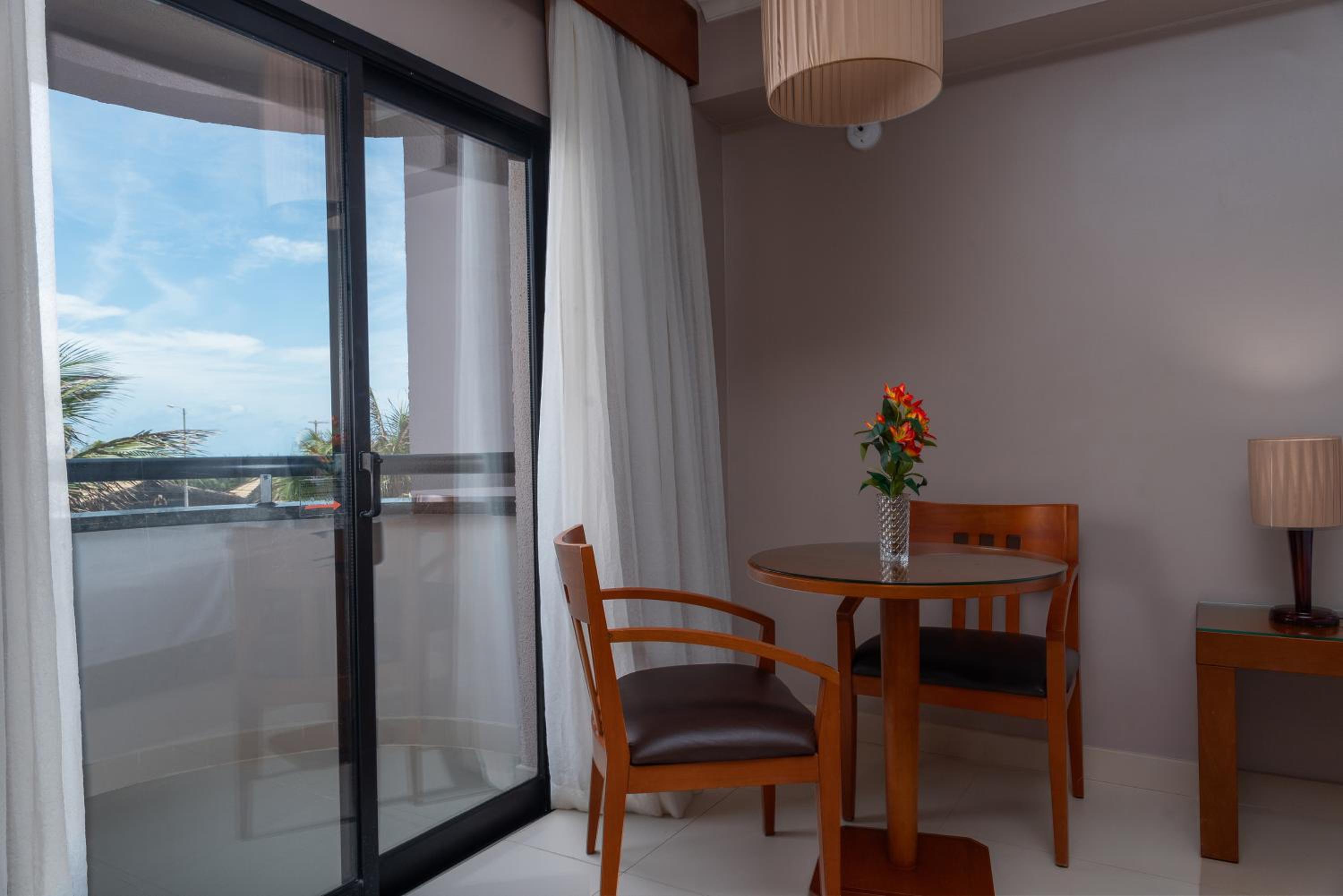 Suite - Photo 2