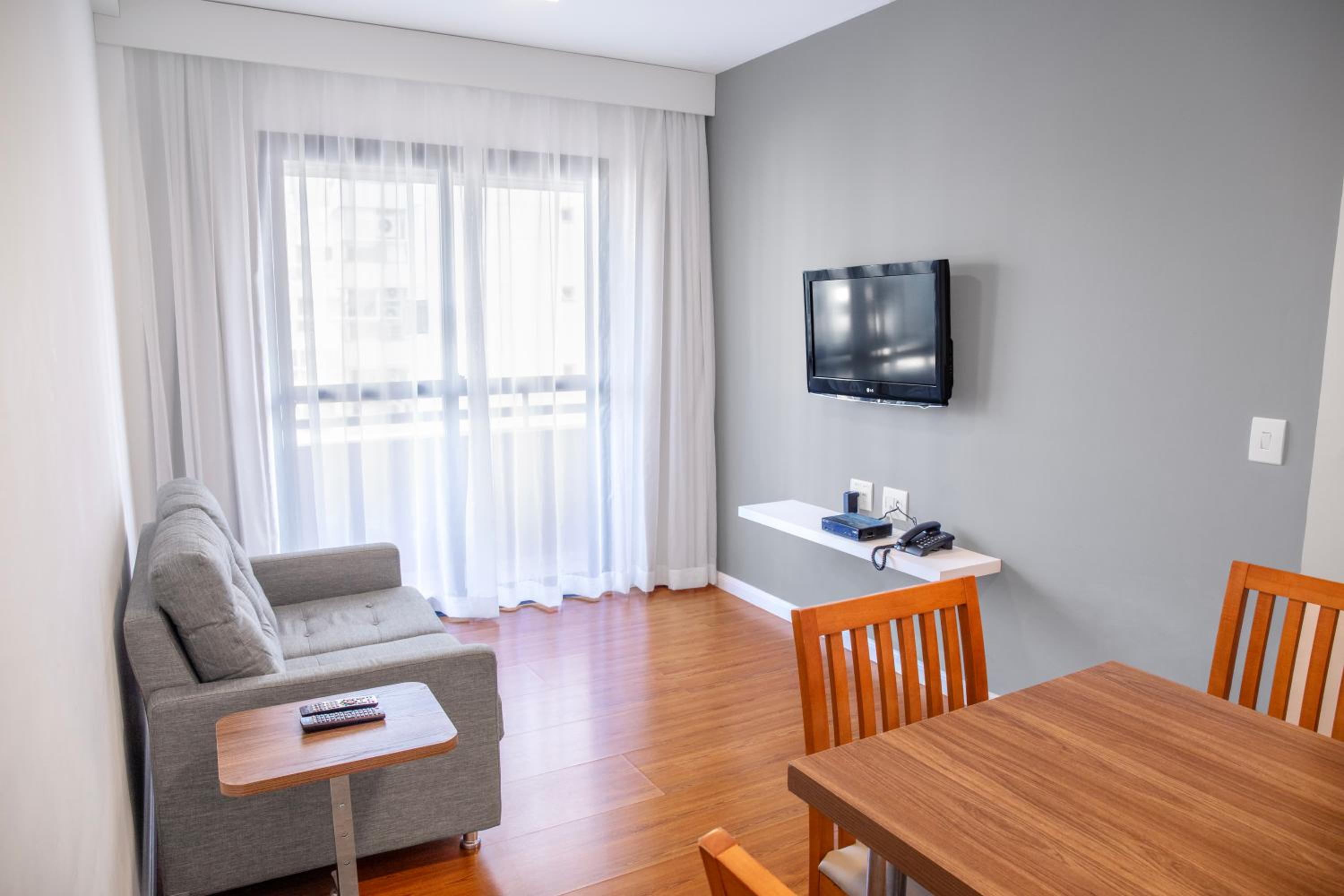 Apartment with One Double and Two Twin Beds - Photo 6