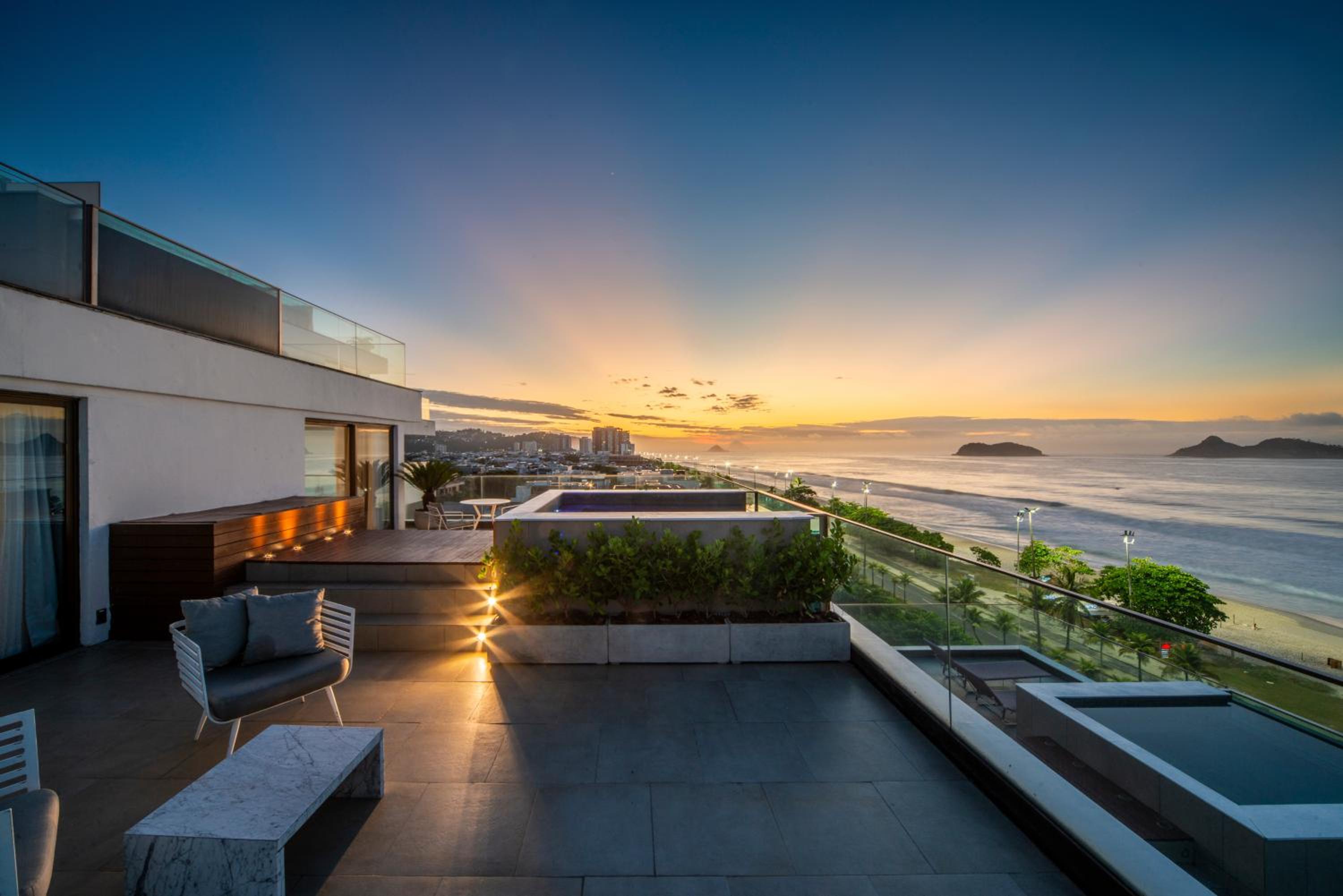 Suite with Private Pool