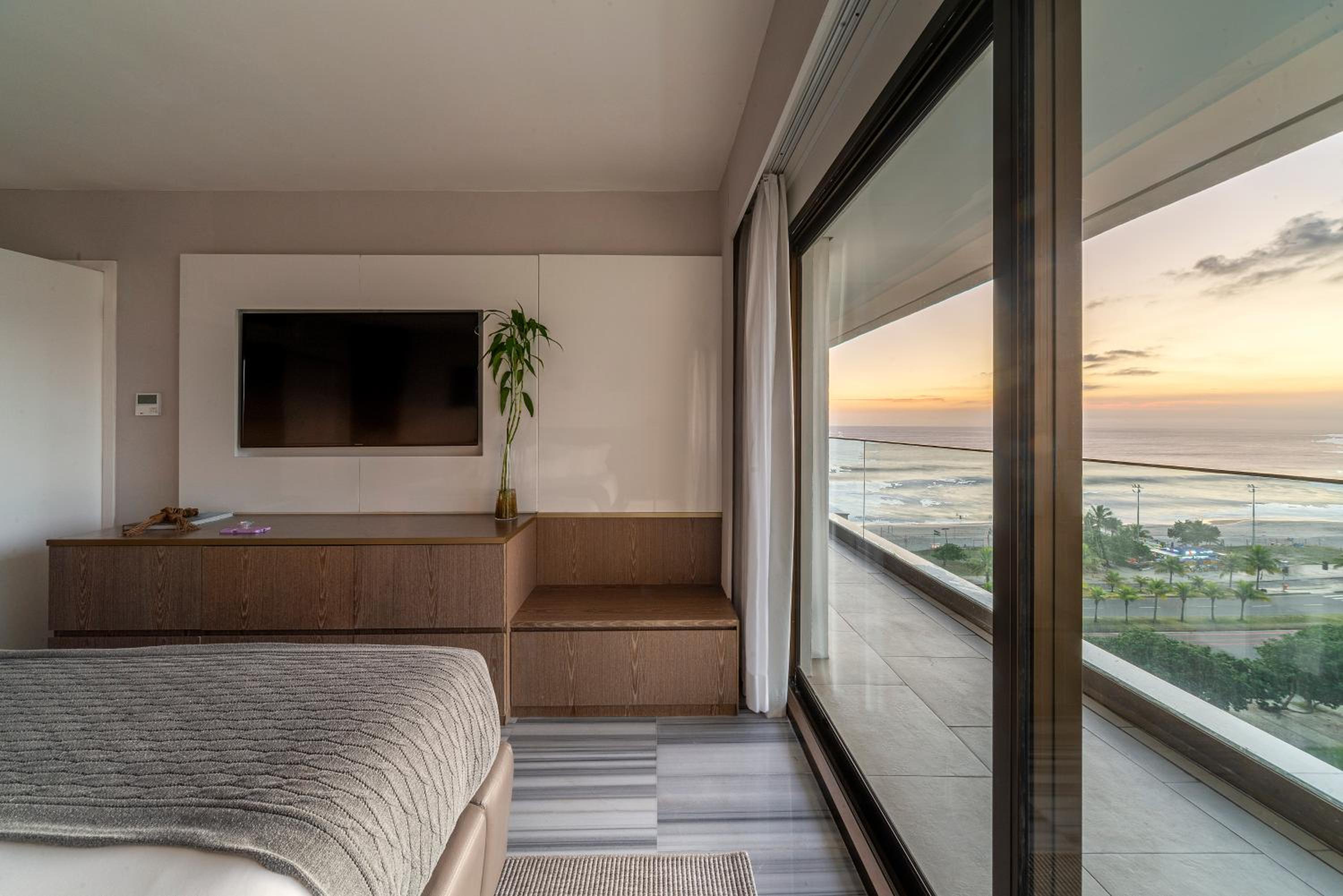 Suite with Private Pool