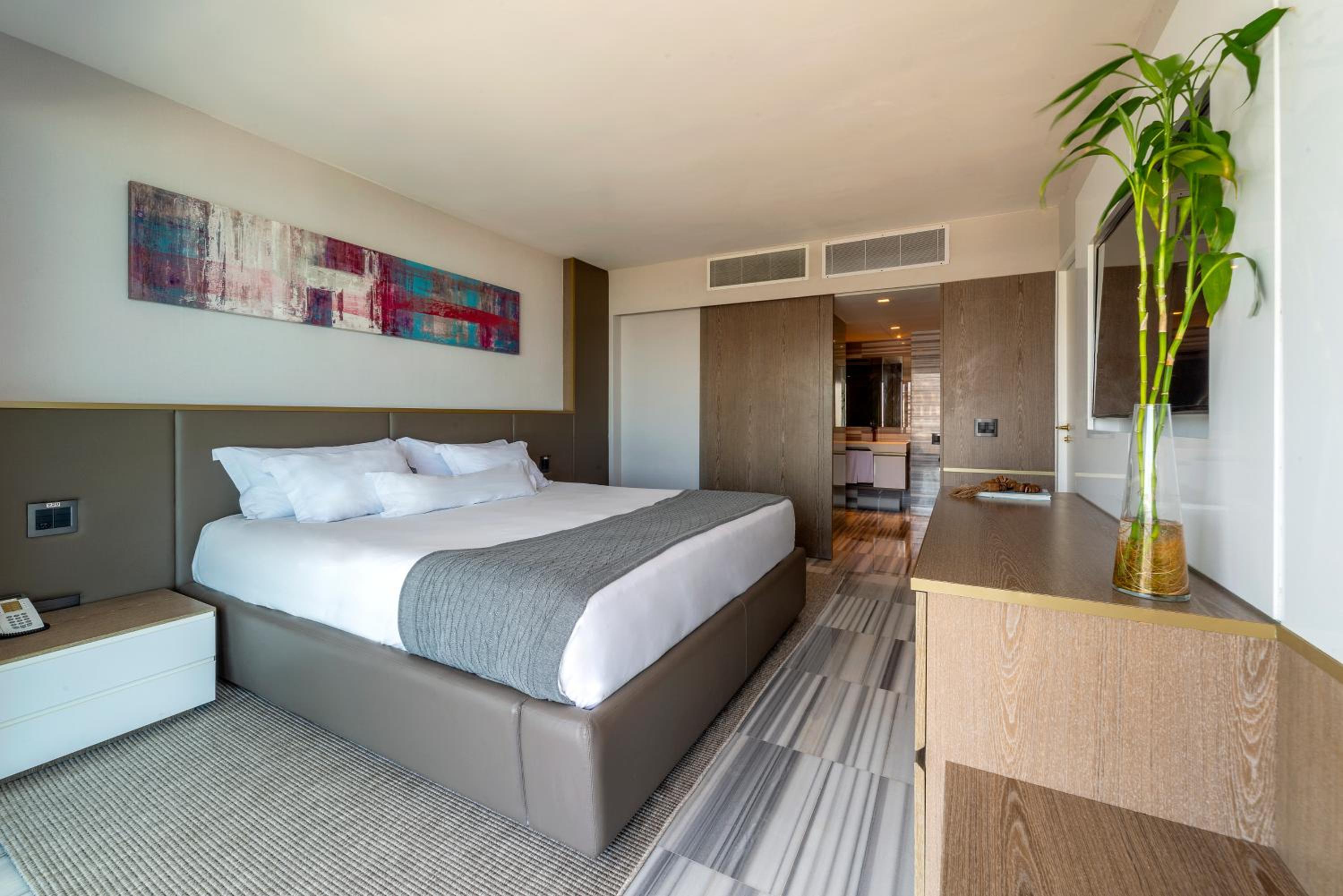 Suite with Private Pool