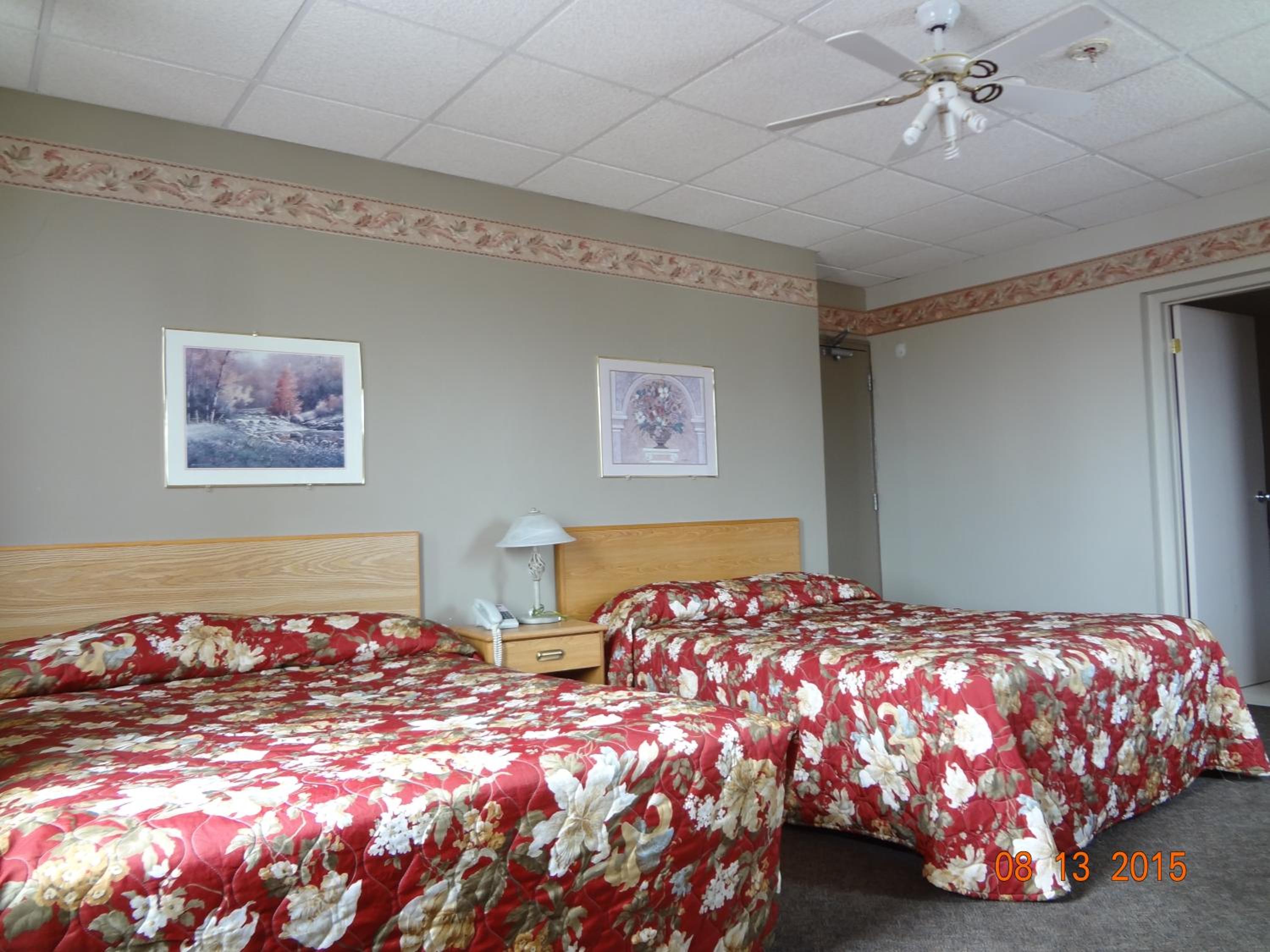 Queen Room with Spa Bath photo 3