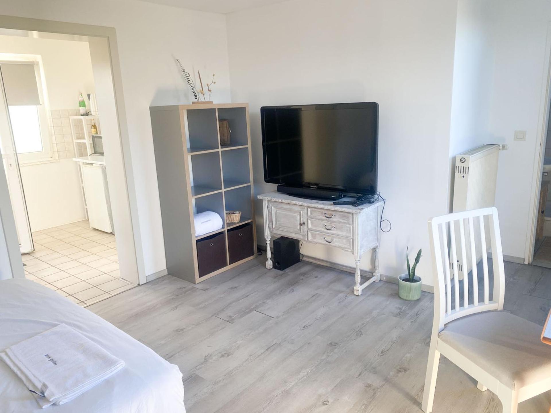 One-Bedroom House photo 1