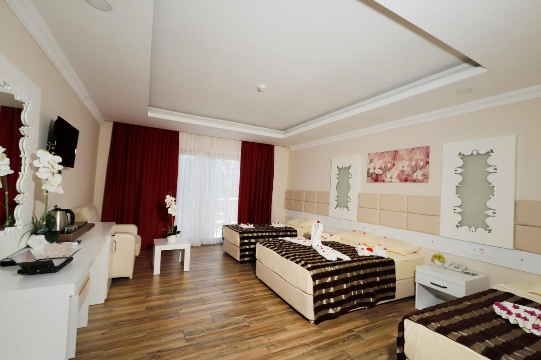 Comfort Quadruple Room