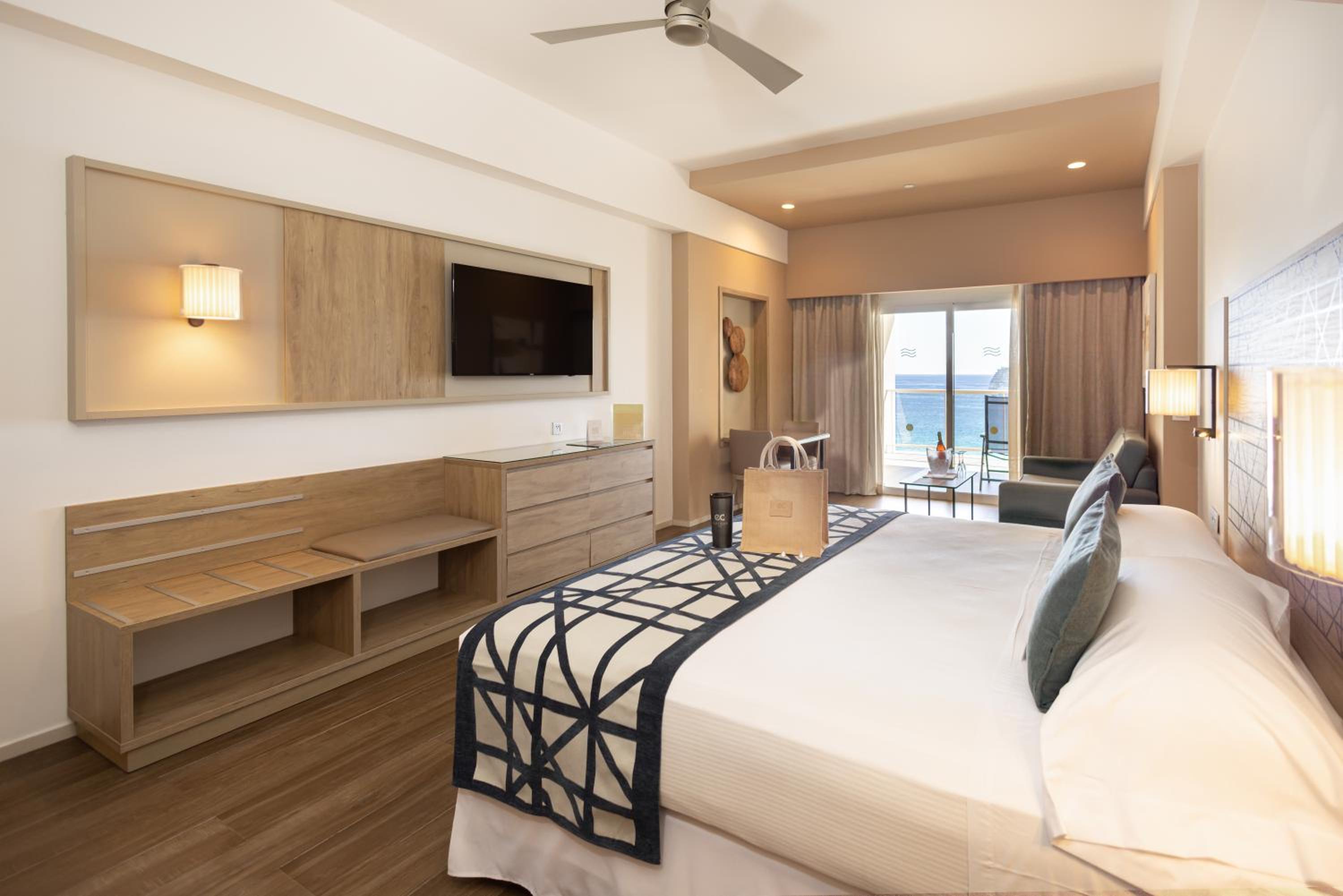 Junior Suite Ocean Front - ELITE Club
