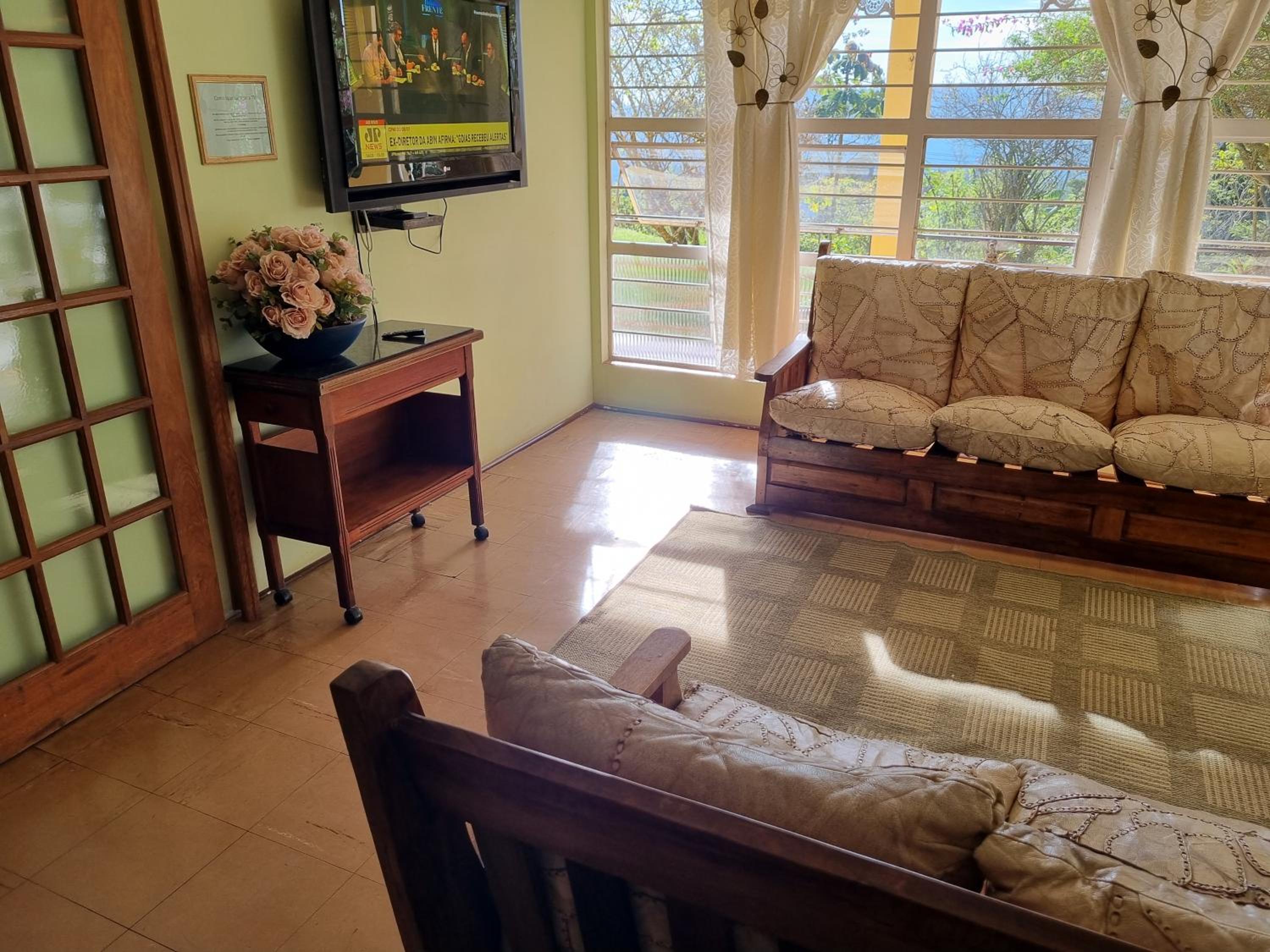 Four-Bedroom House photo 1