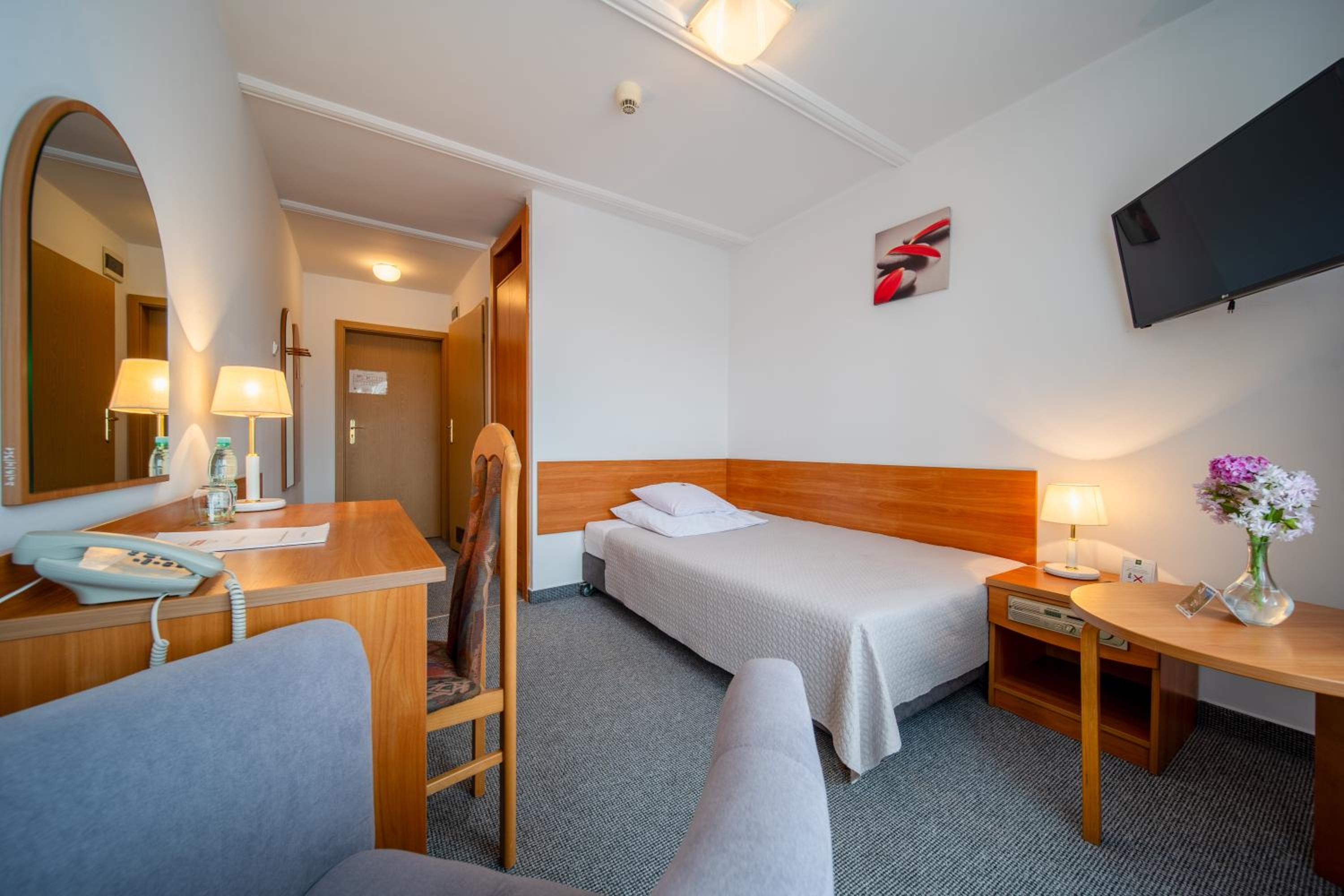 Standard Single Room