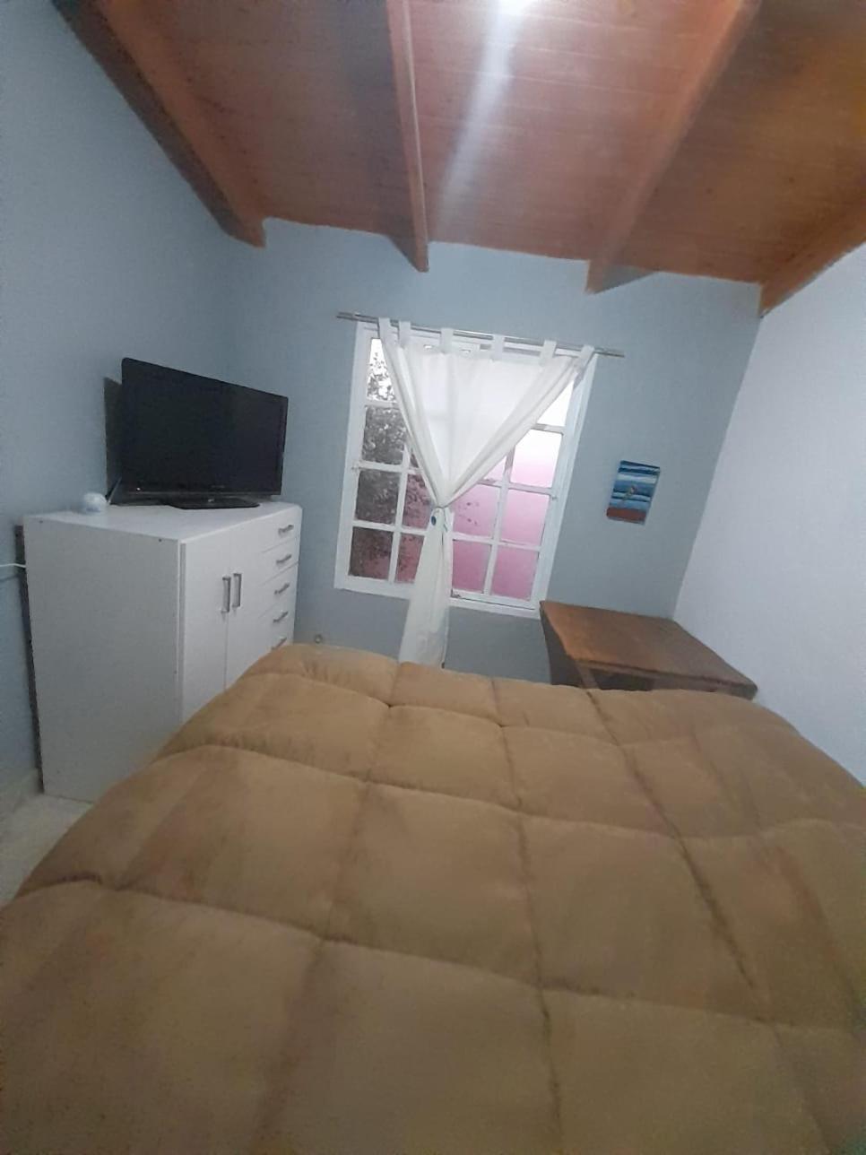 One-Bedroom House photo 1