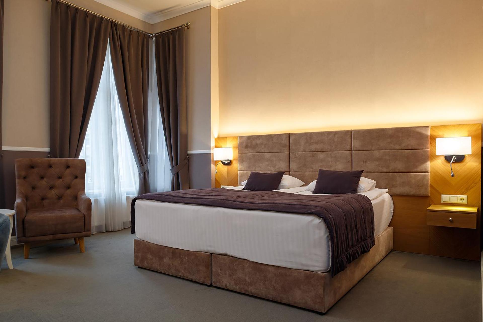 Deluxe Double or Twin Room