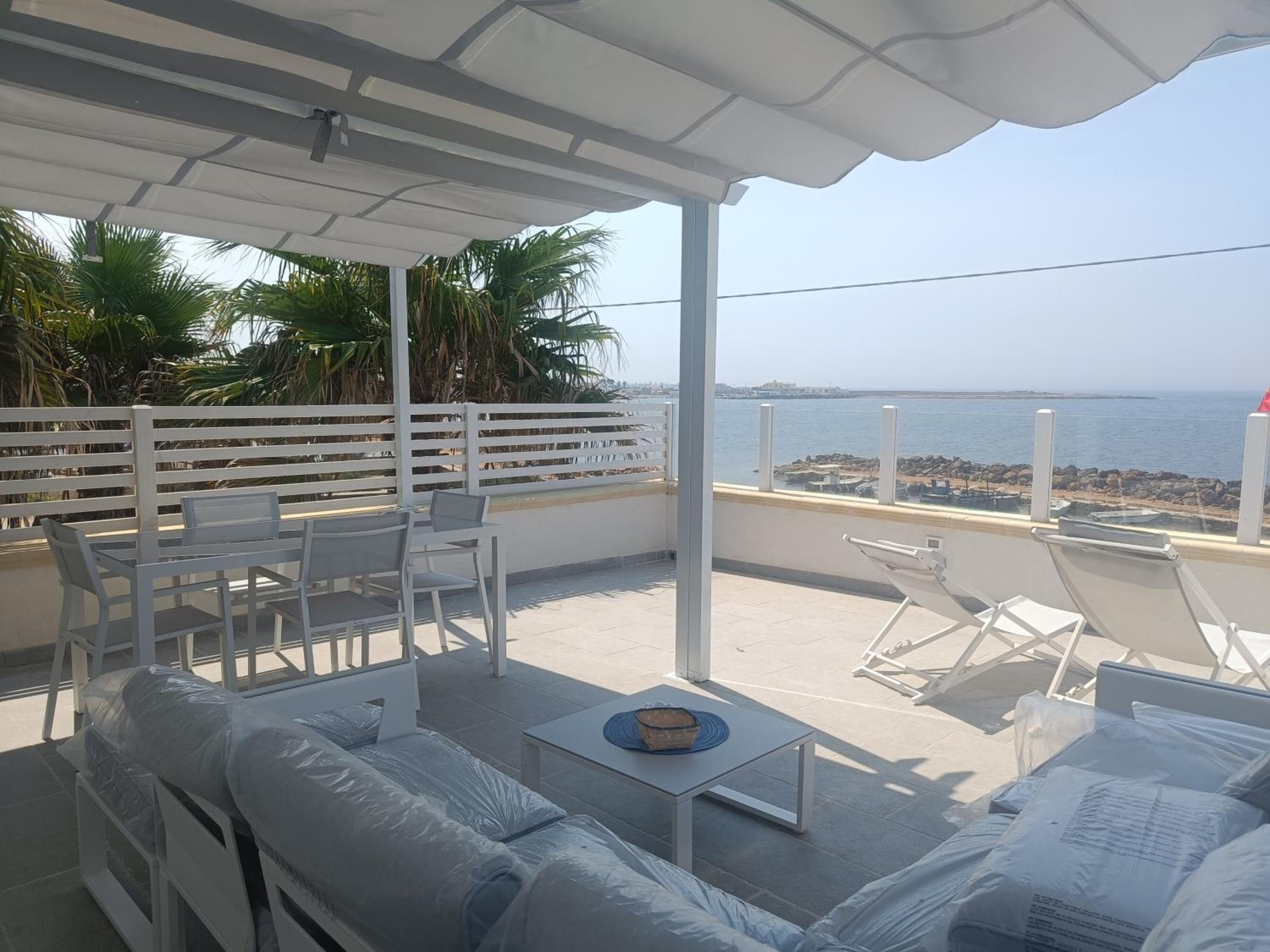 Apartment with Terrace photo 2