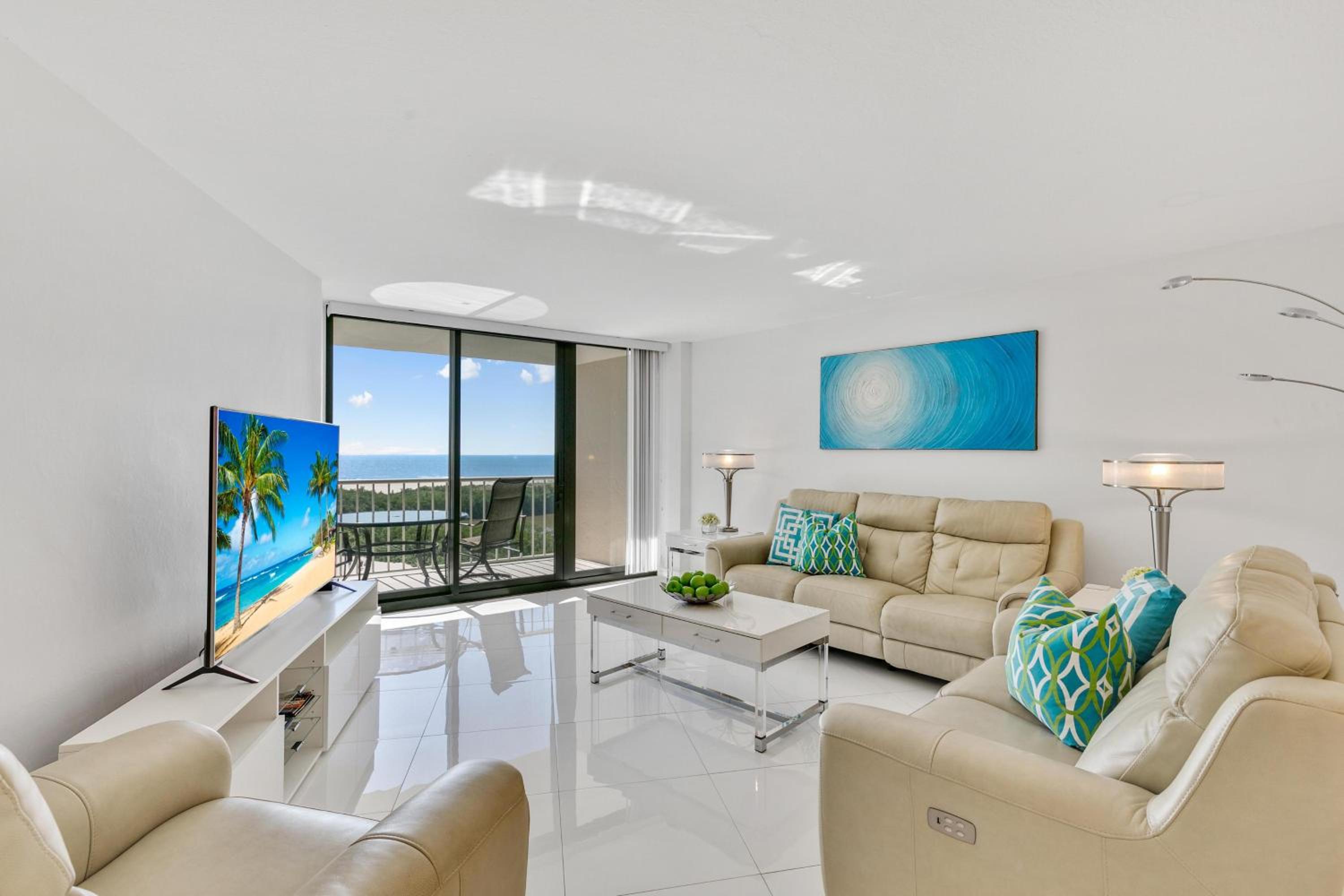 Apartment With Sea View photo 1