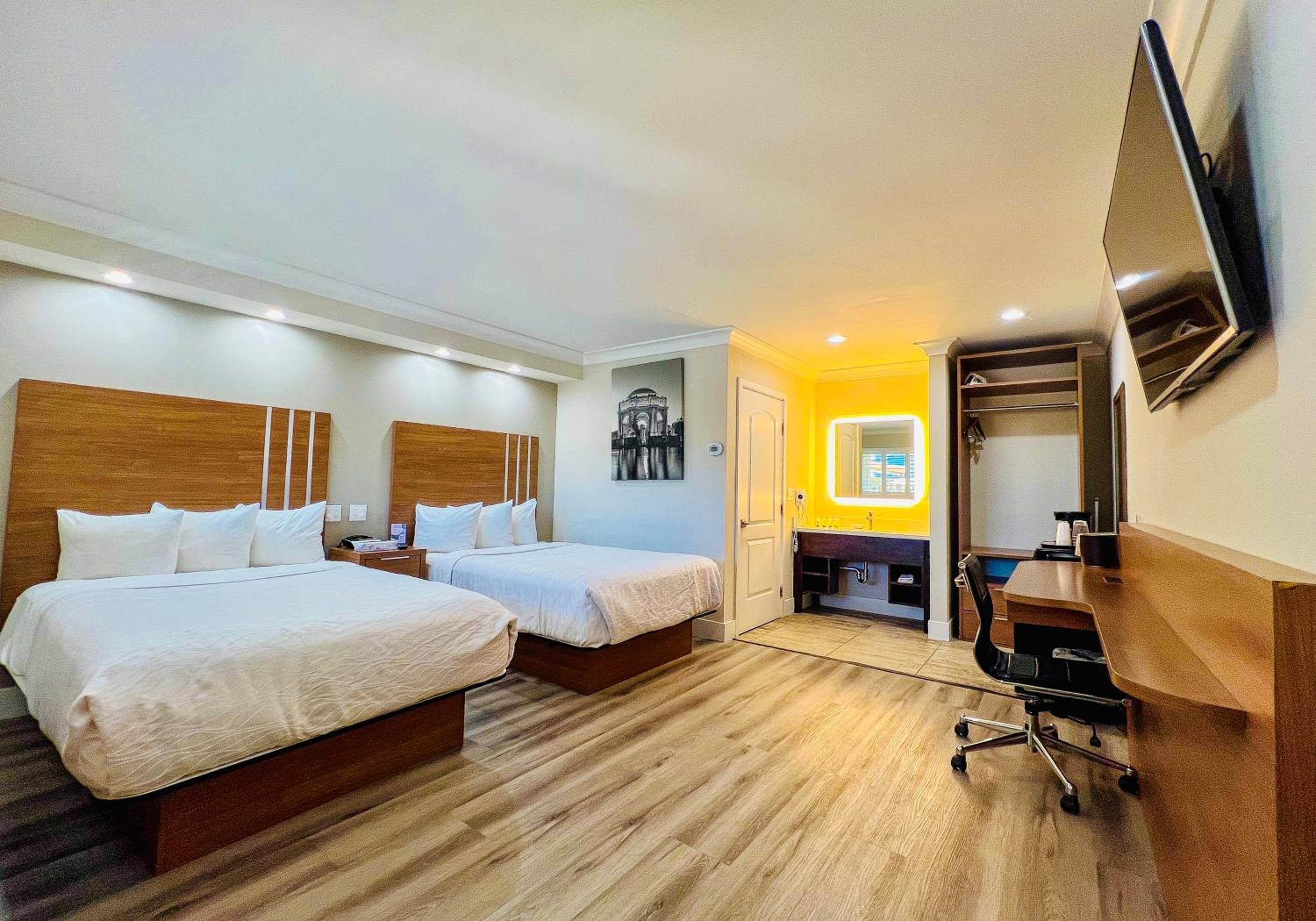 Premium Two Full Beds