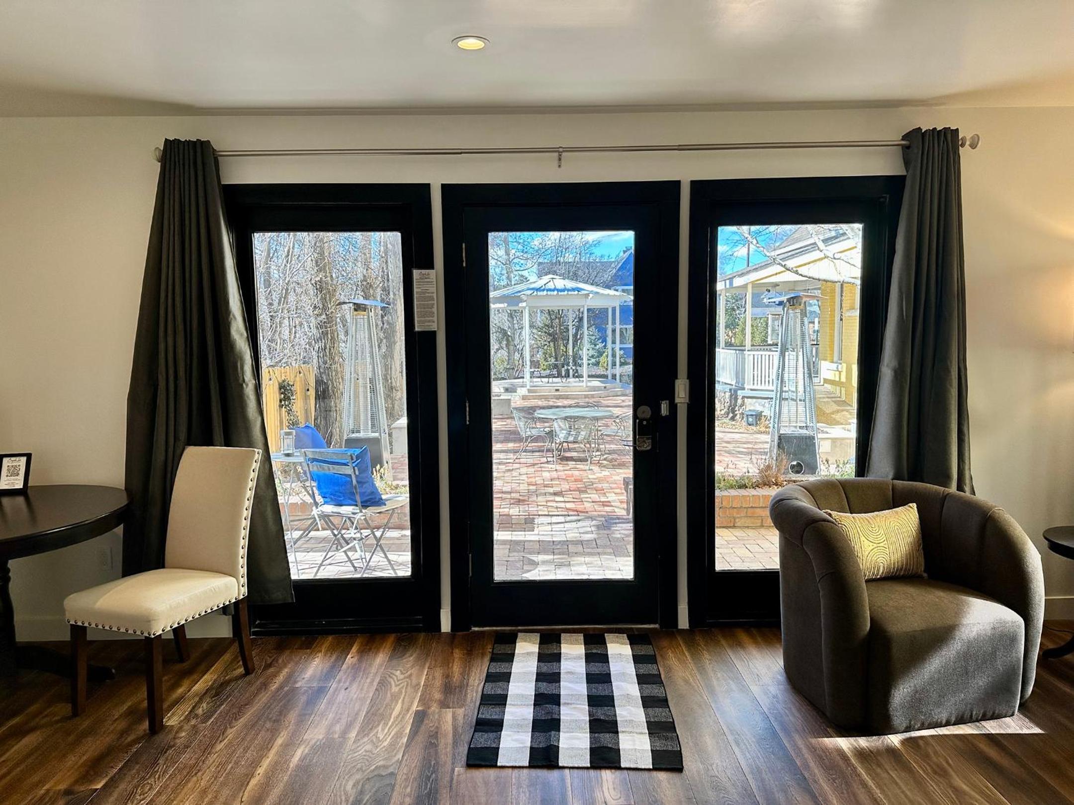 King Room with Garden View - Photo 4