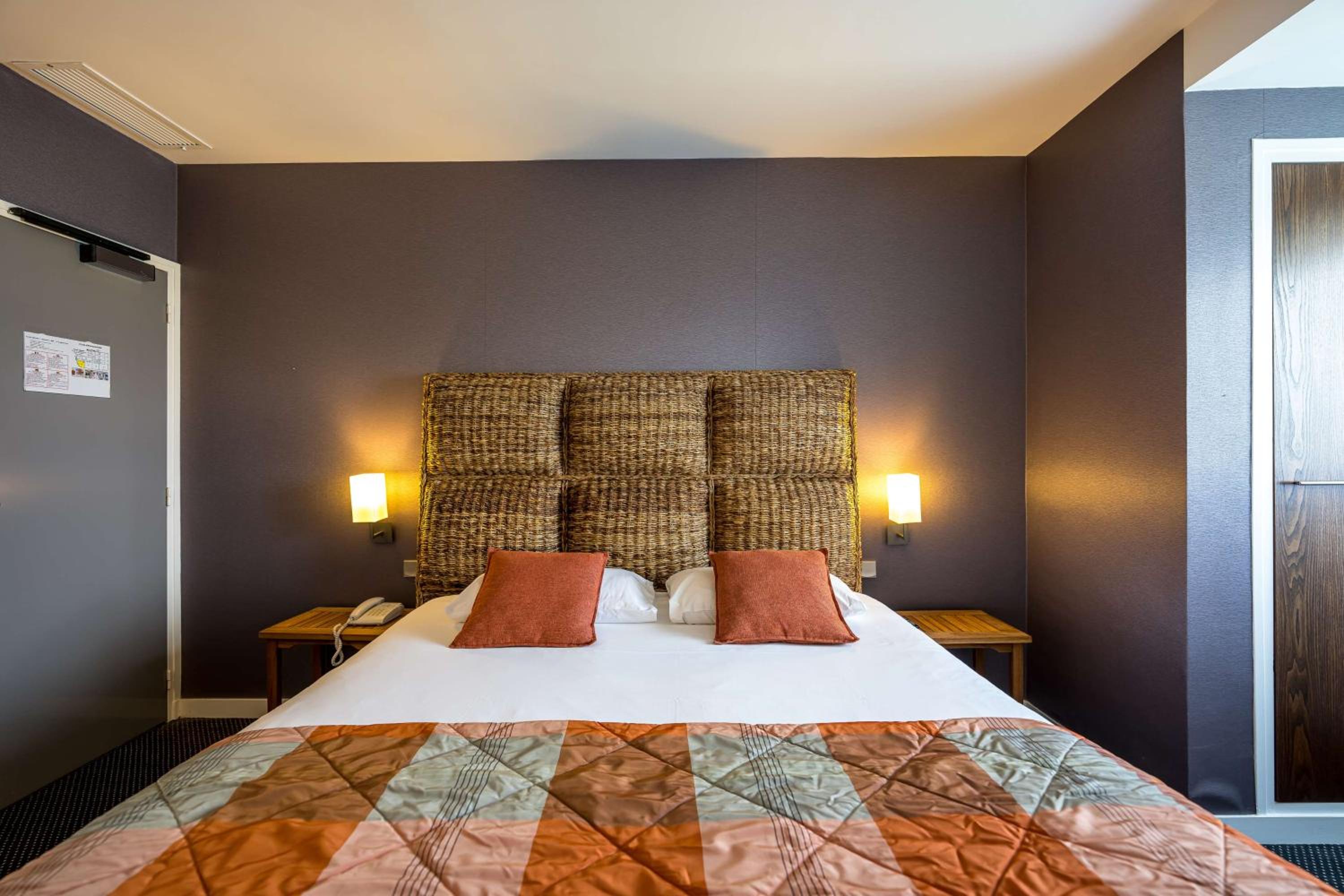 Executive King Room with River View - Photo 7