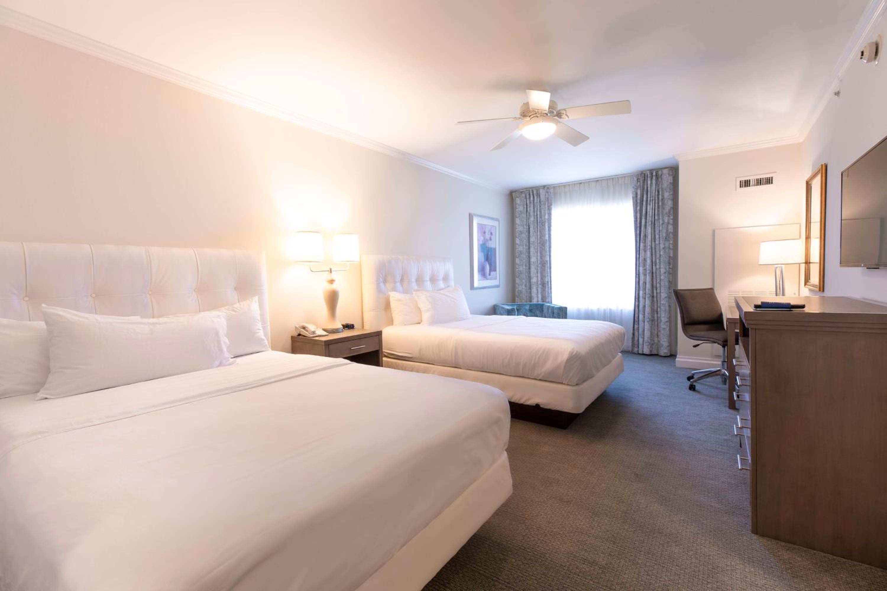 Two-Bedroom Suite - Non-Smoking - Photo 3