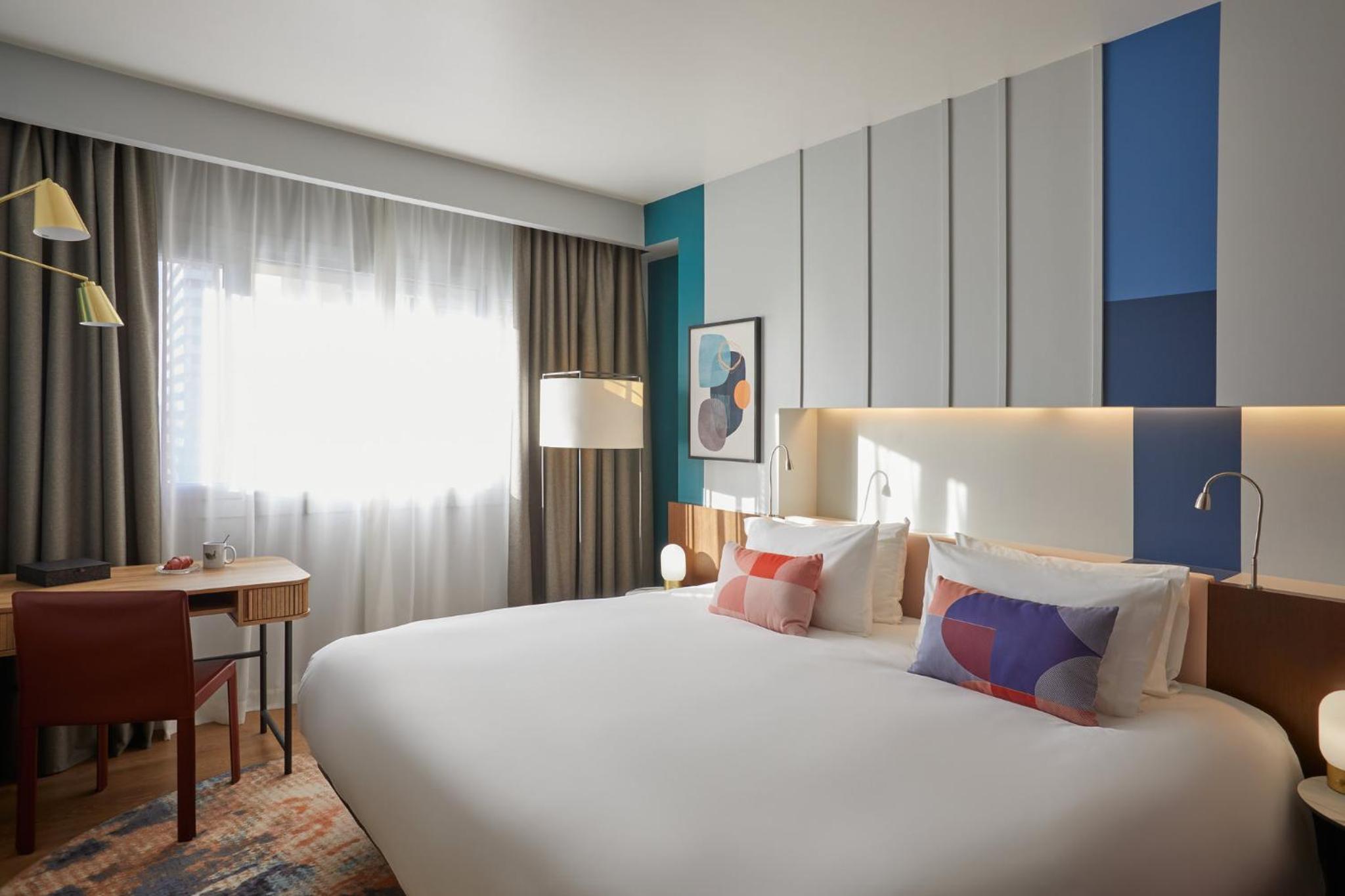 Premium King Room - Photo 3