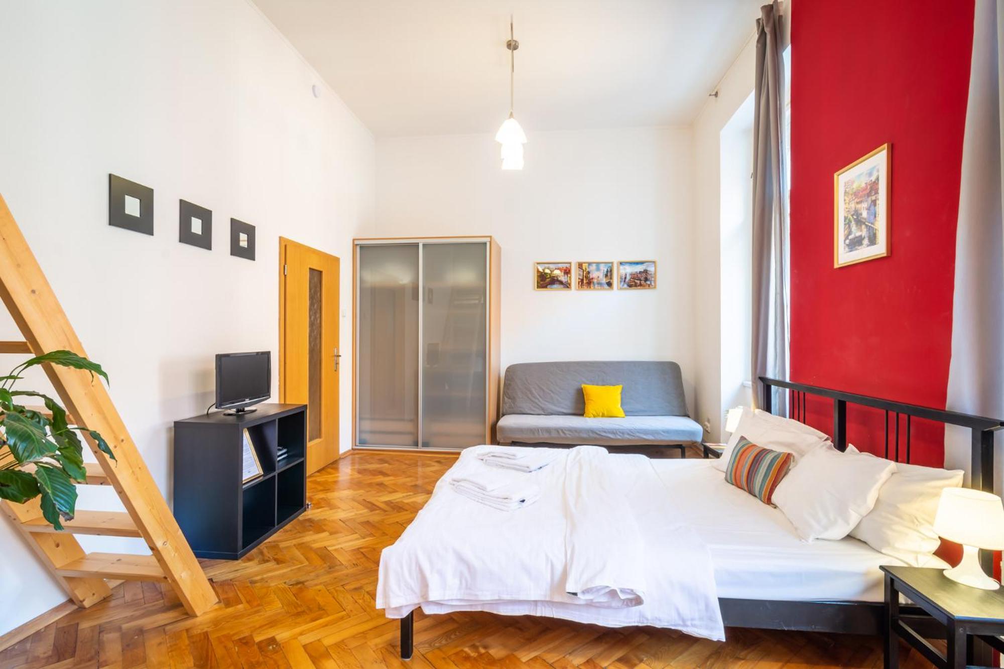 Studio with Sofa Bed
