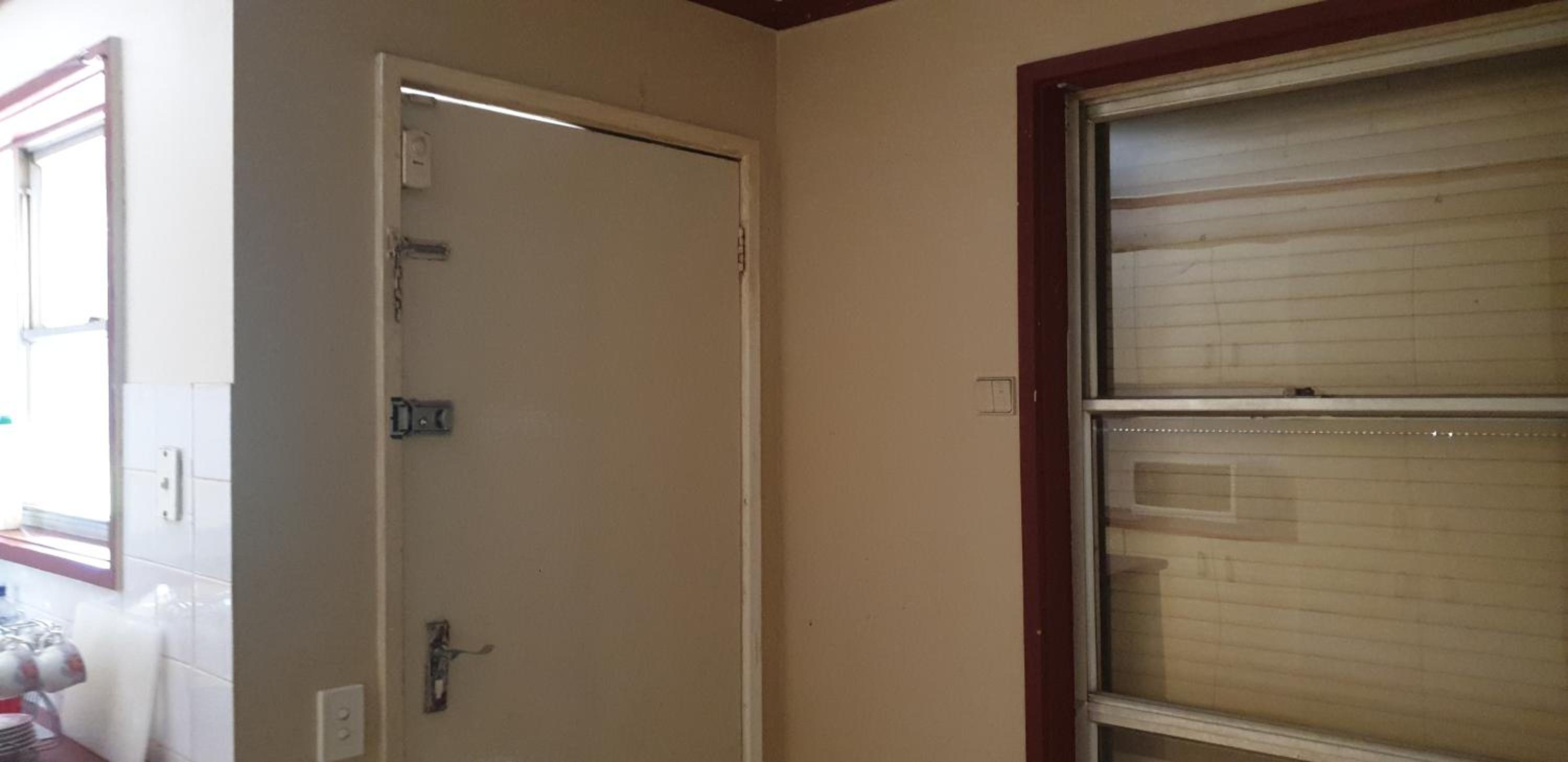 Three-Bedroom House photo 1