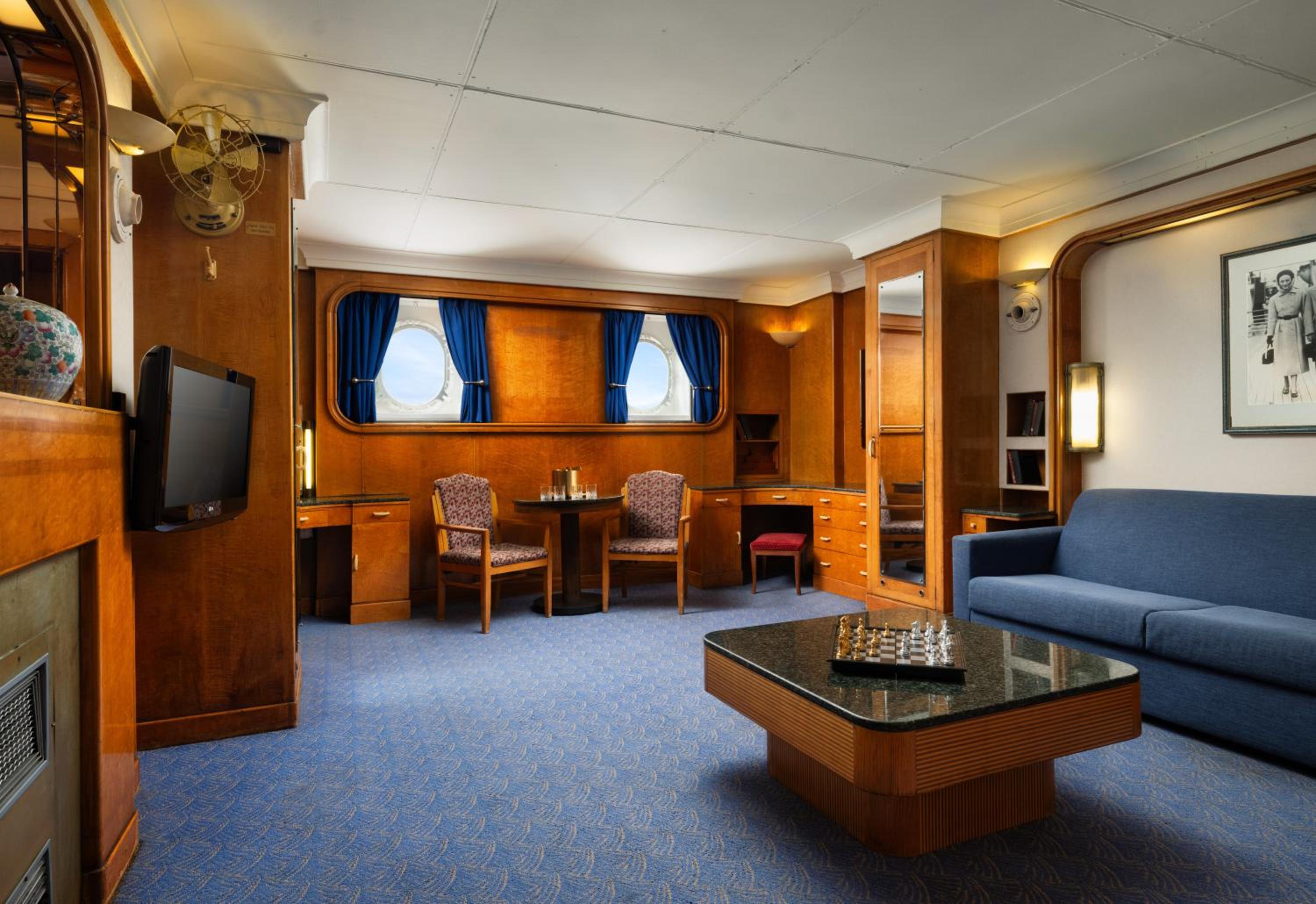 Suite - Photo 2