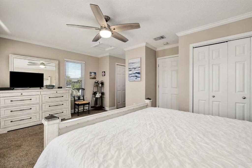 Four-Bedroom House photo 1