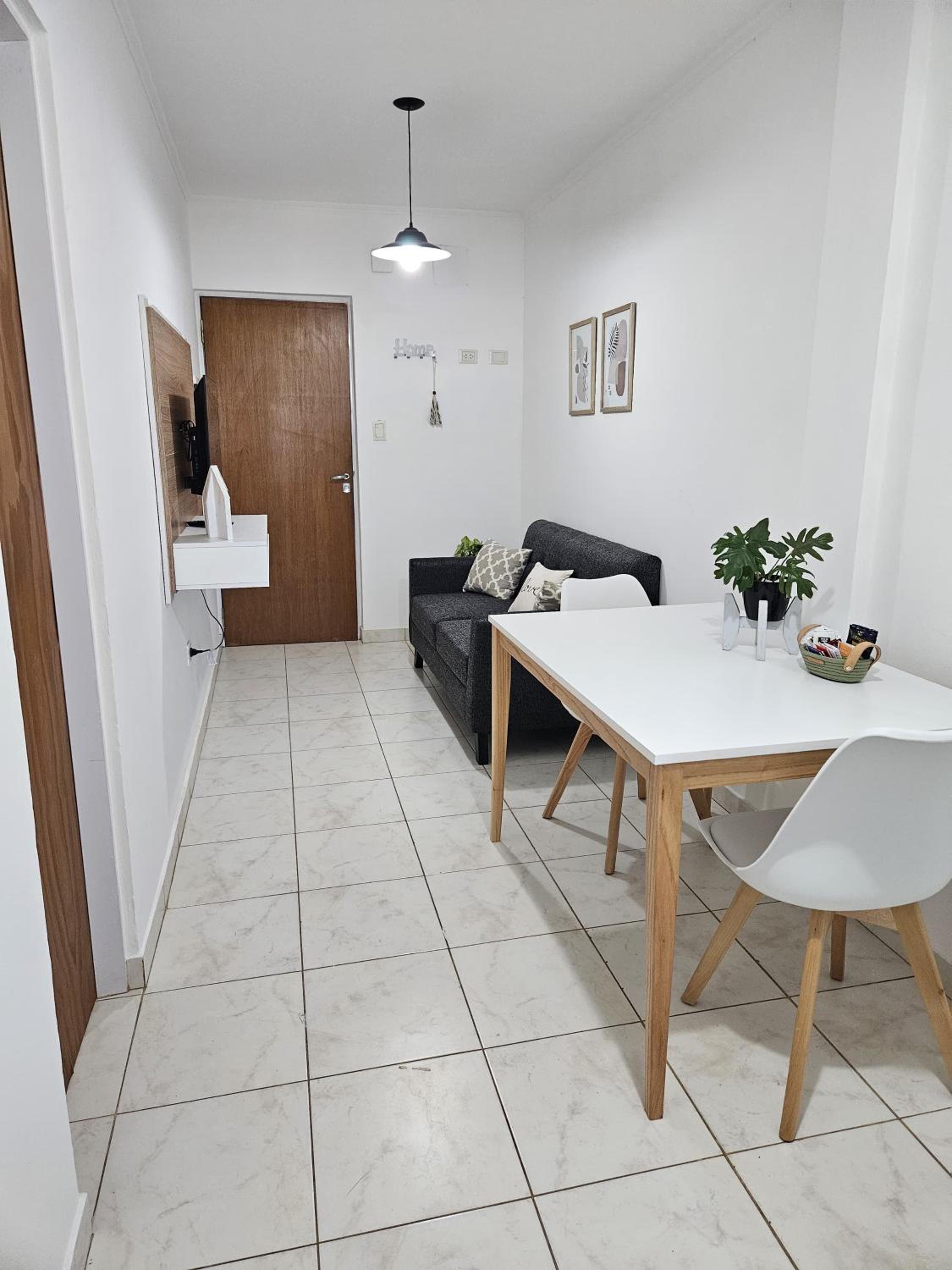One-Bedroom Apartment photo 2