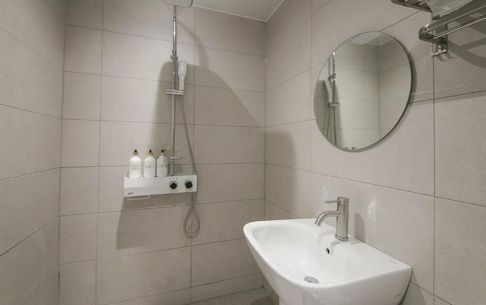 Superior Twin Room - Photo 6