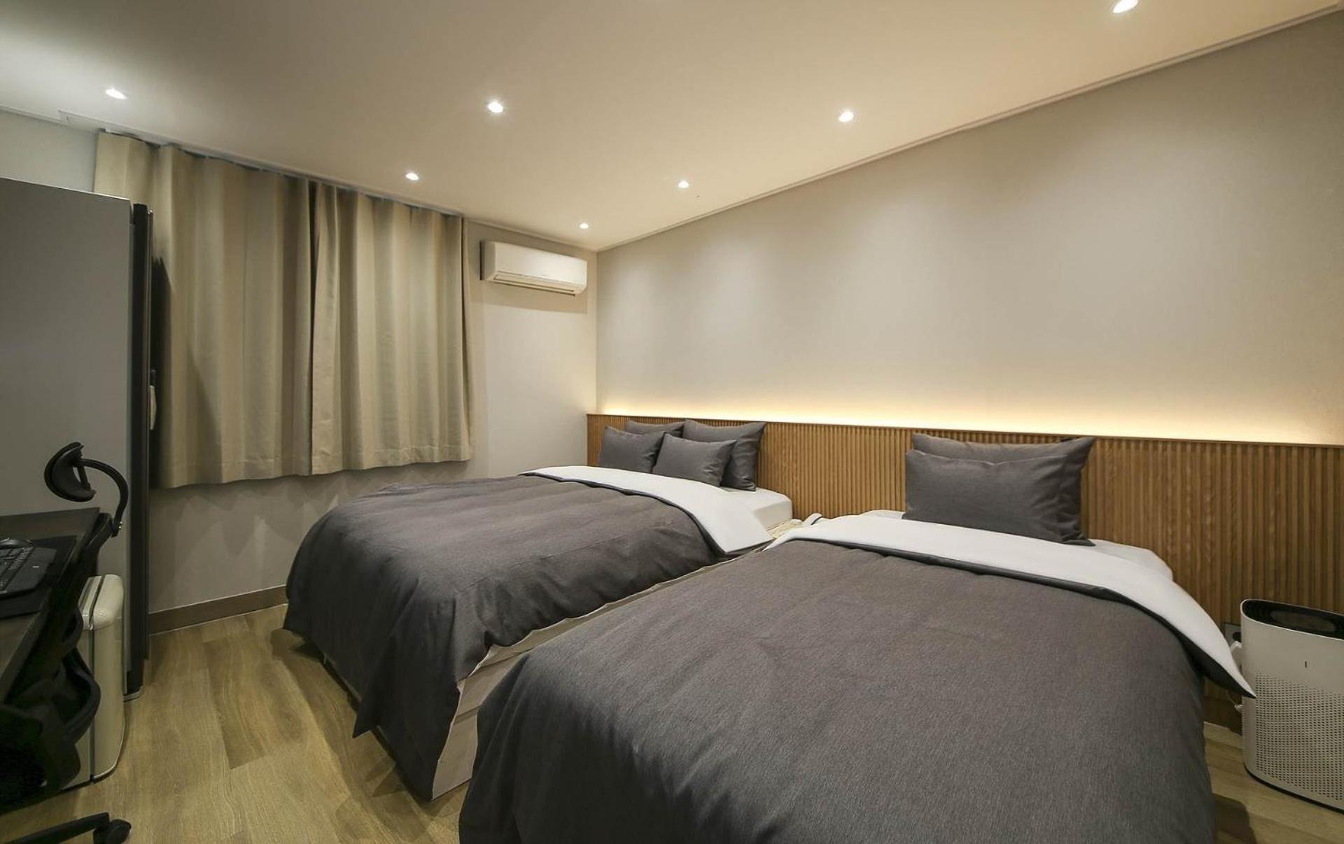 Superior Twin Room - Photo 2