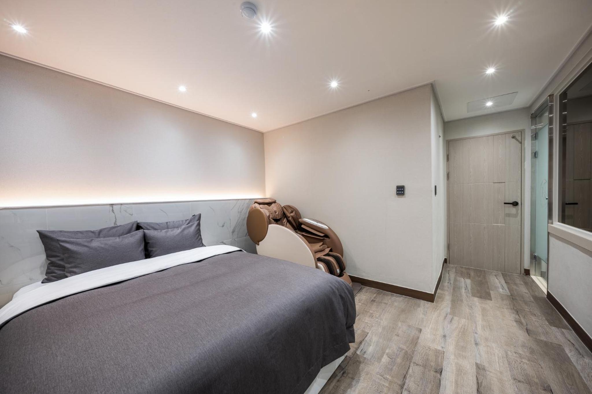 Suite - Photo 4